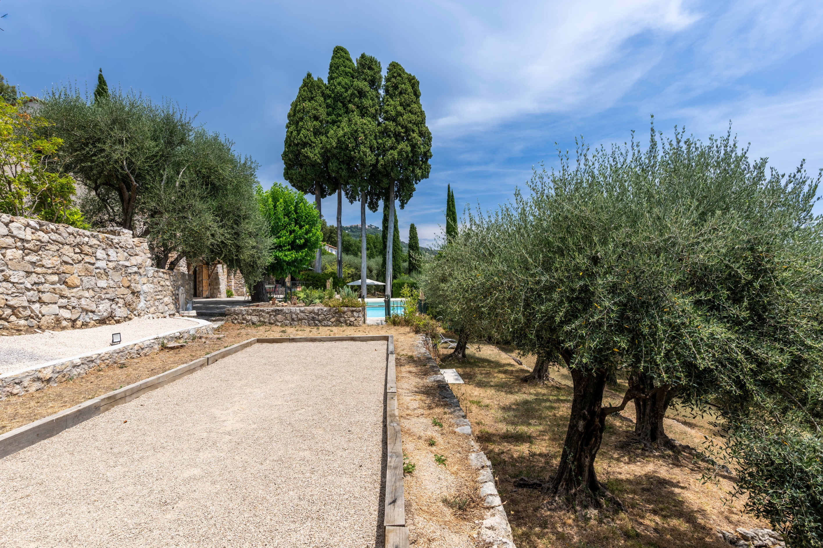  Spéracèdes, renovated 18th century stone farmhouse for sale with olive grove, d… - 物件實景