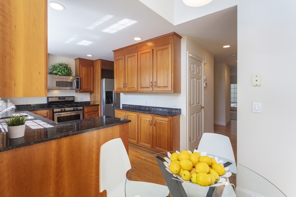 Newton, Massachusetts, 02461, United States, 3 Bedrooms Bedrooms, ,4 BathroomsBathrooms,Residential,For Sale,1991600