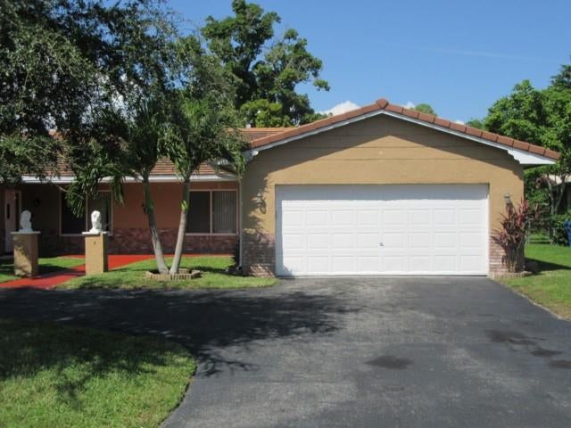 Coral Springs, Florida, 33065, United States, 3 Bedrooms Bedrooms, ,2 BathroomsBathrooms,Residential,For Sale,1904418