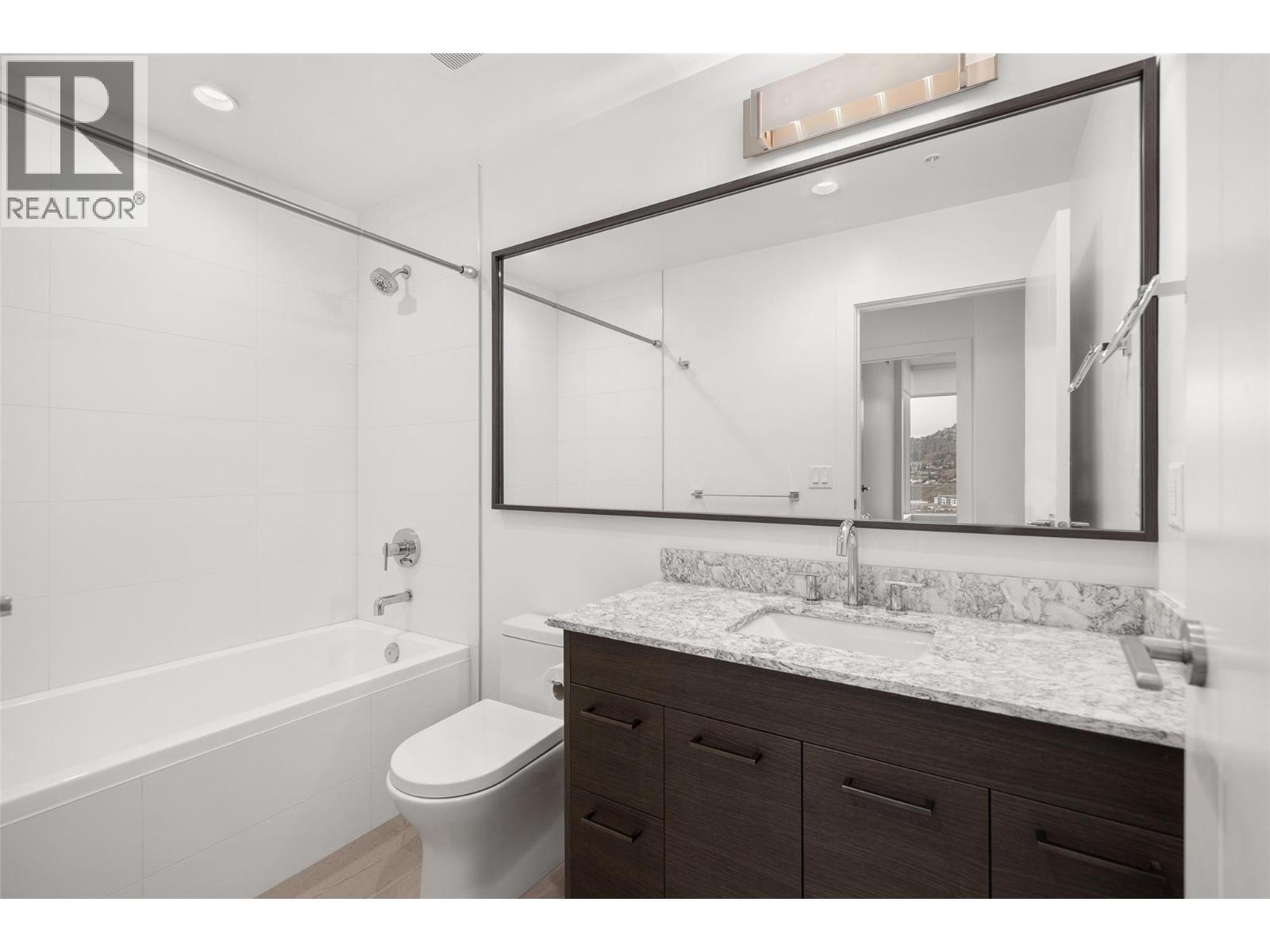 KELOWNA, British Columbia, V1Y 0J4, CA, 2 Bedrooms Bedrooms, ,2 BathroomsBathrooms,Residential,For Sale,1910840
