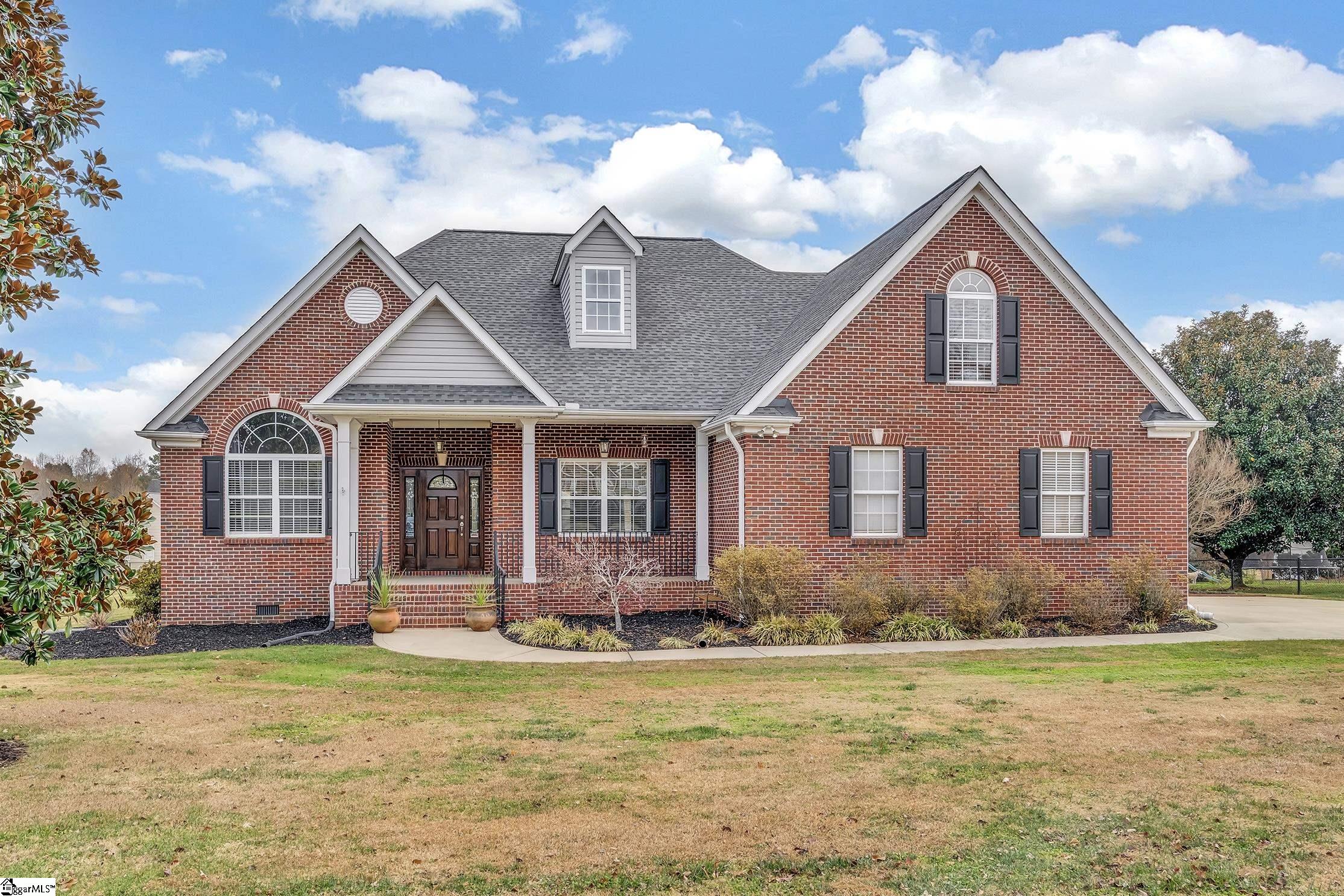 Greer, South Carolina, 29651, United States, 4 Bedrooms Bedrooms, ,4 BathroomsBathrooms,Residential,For Sale,1997137