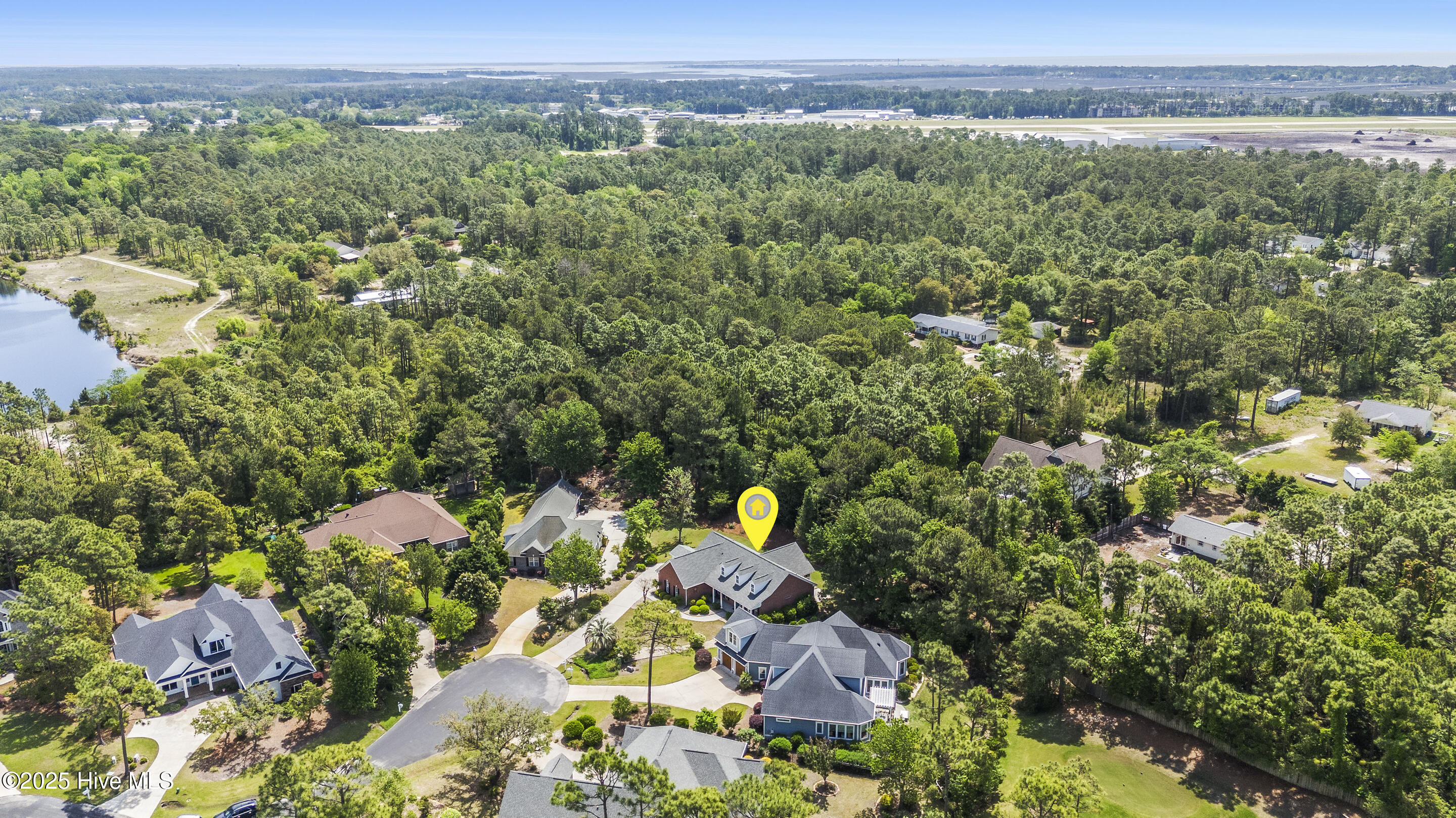 Southport, North Carolina, 28461, United States, 4 Bedrooms Bedrooms, ,3 BathroomsBathrooms,Residential,For Sale,1793848