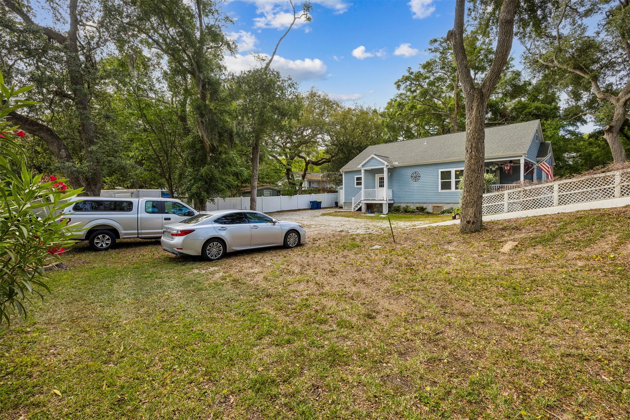 Fernandina Beach, Florida, 32034, United States, 3 Bedrooms Bedrooms, ,2 BathroomsBathrooms,Residential,For Sale,2040424