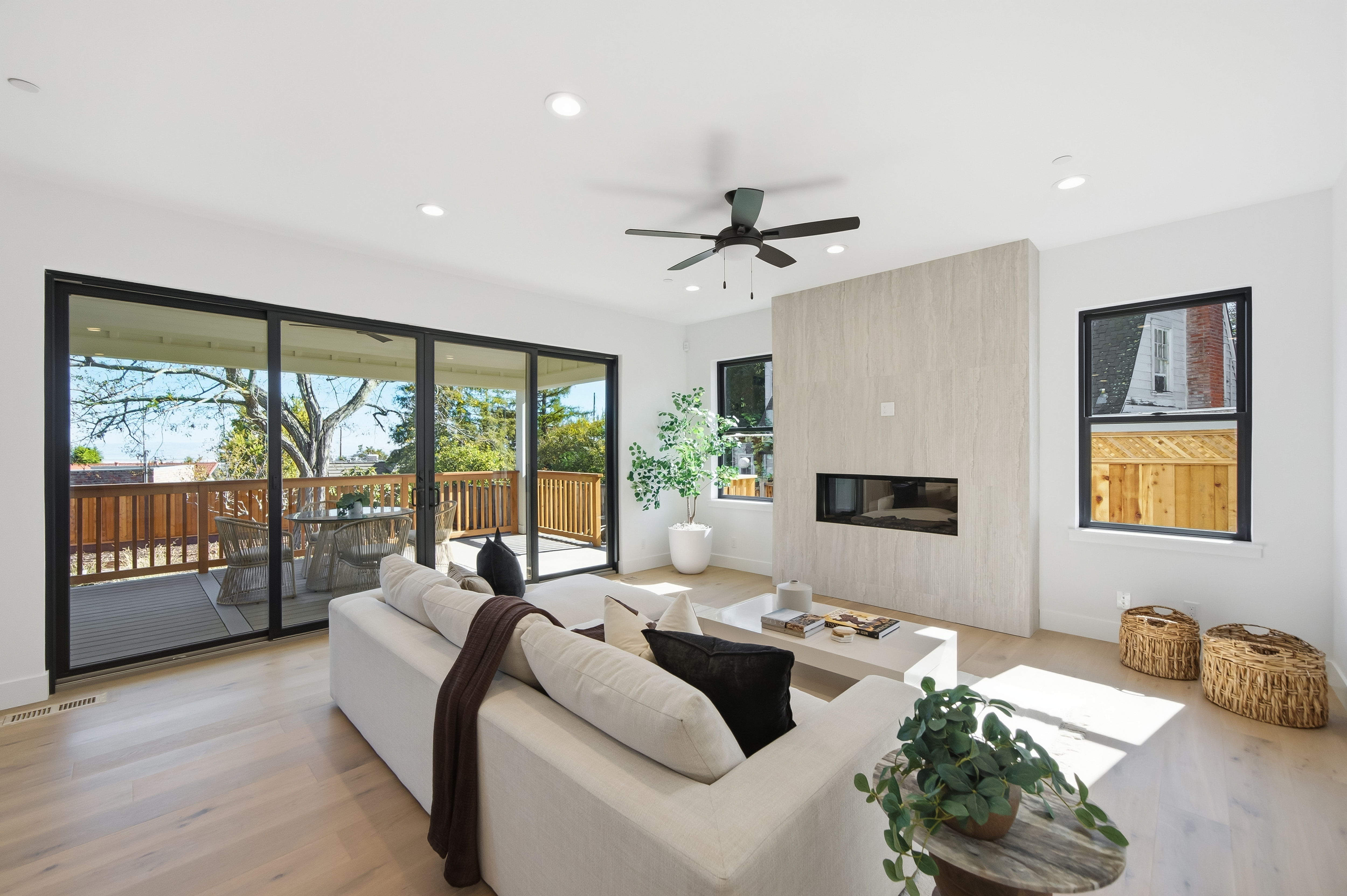  Quality New Construction in Emerald Hills - 物件實景