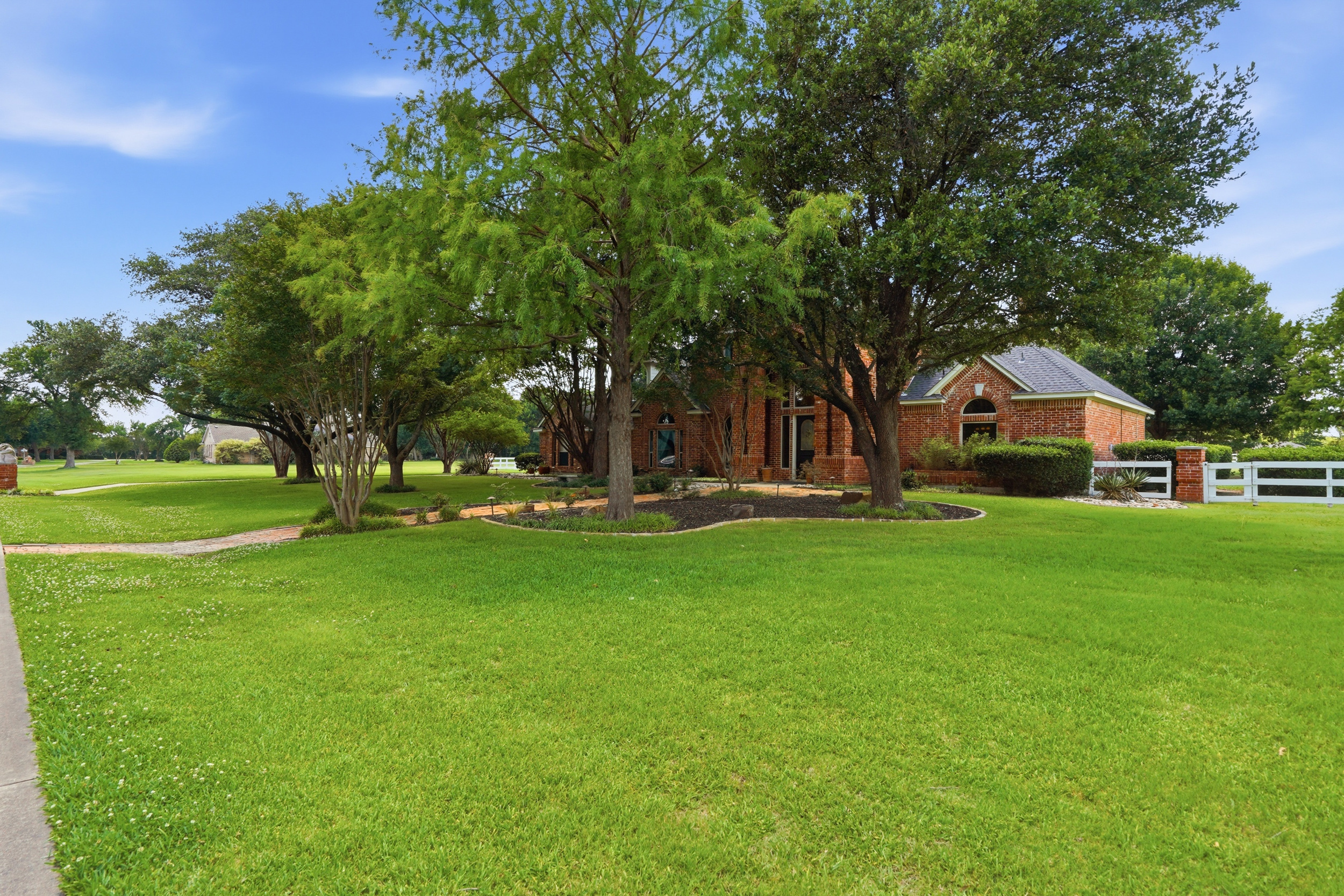  2 Acres of Country Living in Lucas, Texas - 物件實景