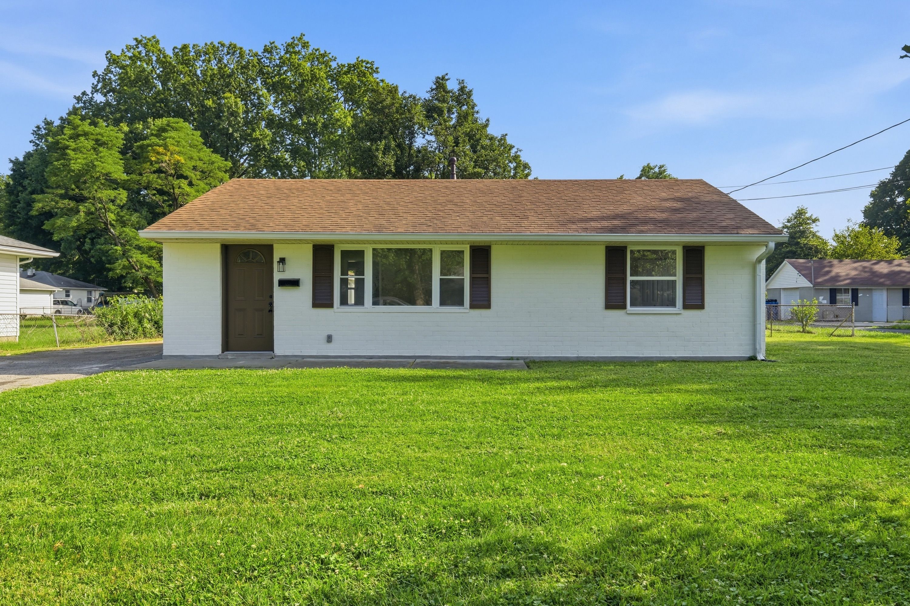  2209 Peaslee Road, Louisville, KY 40216 - 物件實景