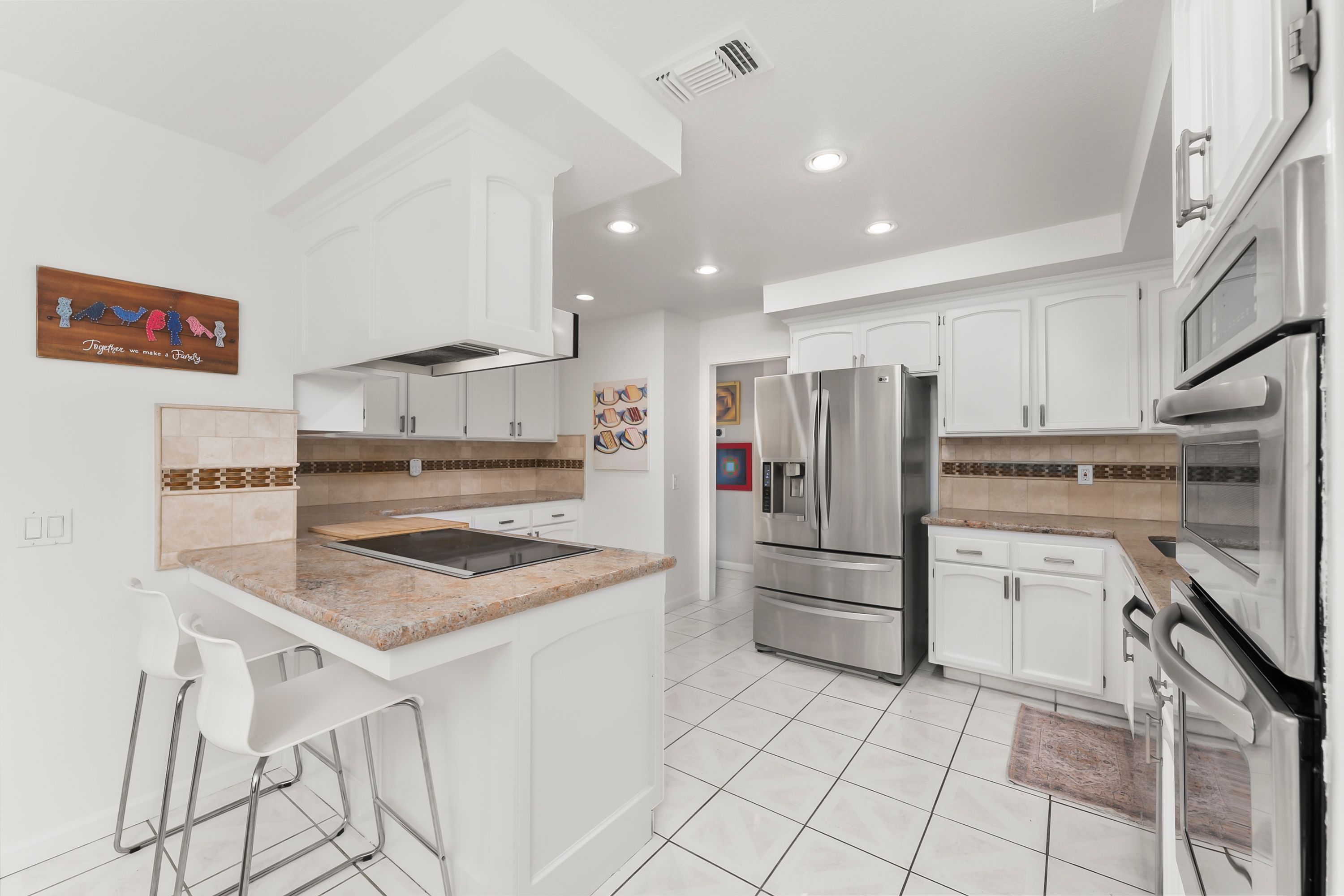  2230 Hillcrest Way, Carmichael, CA 95608 - 物件實景