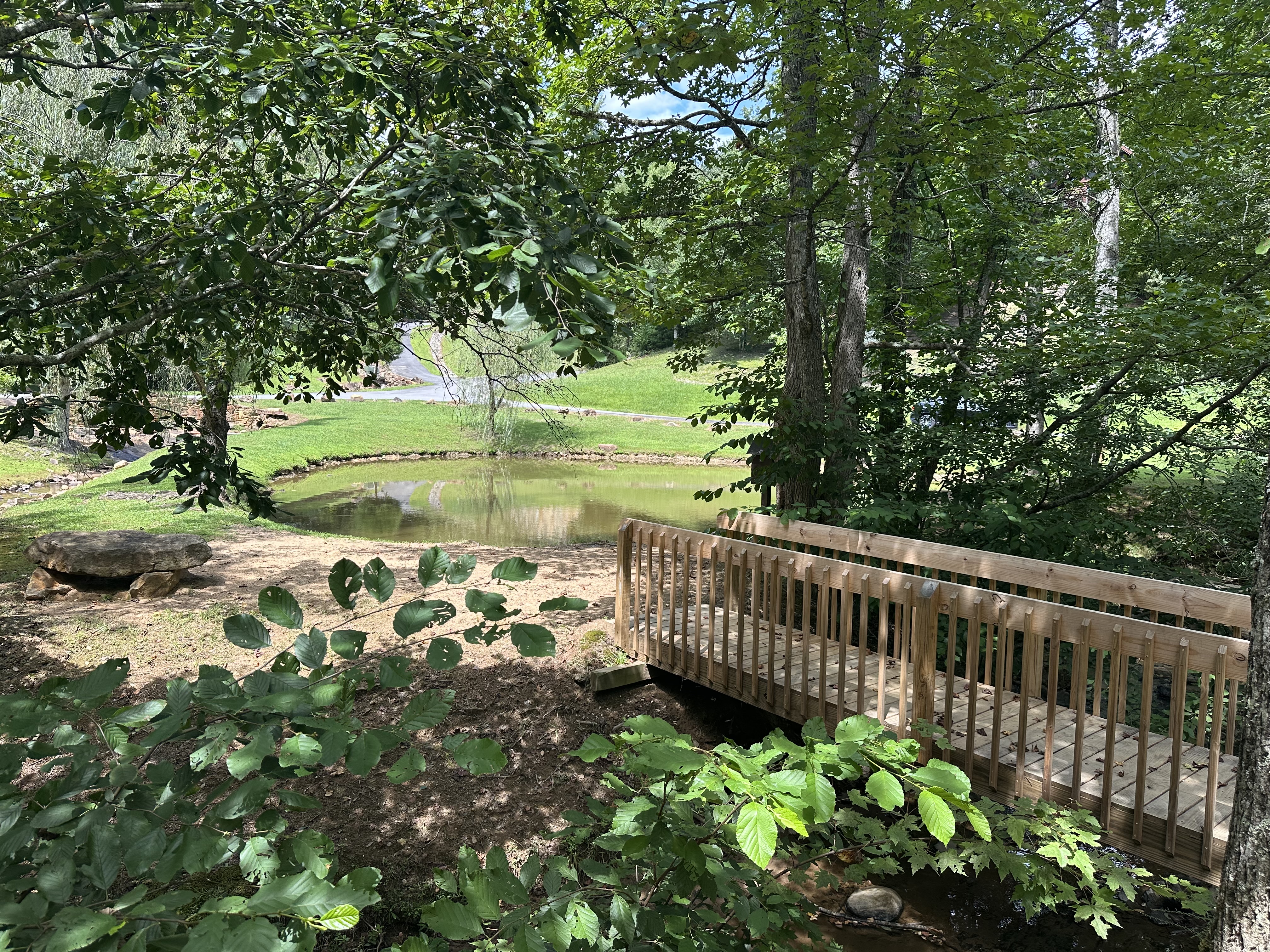 Sevierville, Tennessee, 37862, United States, 3 Bedrooms Bedrooms, ,2 BathroomsBathrooms,Residential,For Sale,1930187