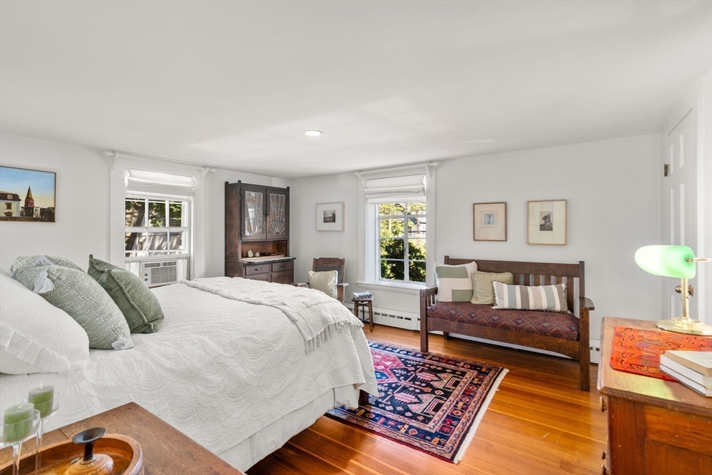 Cambridge, Massachusetts, 02139, United States, 3 Bedrooms Bedrooms, ,2 BathroomsBathrooms,Residential,For Sale,1940619
