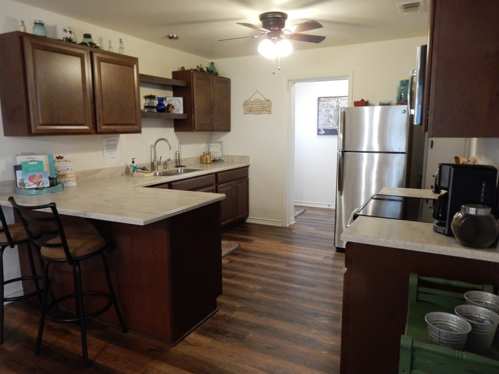 Fredericksburg, Texas, 78624, United States, 3 Bedrooms Bedrooms, ,2 BathroomsBathrooms,Residential,For Sale,1842373