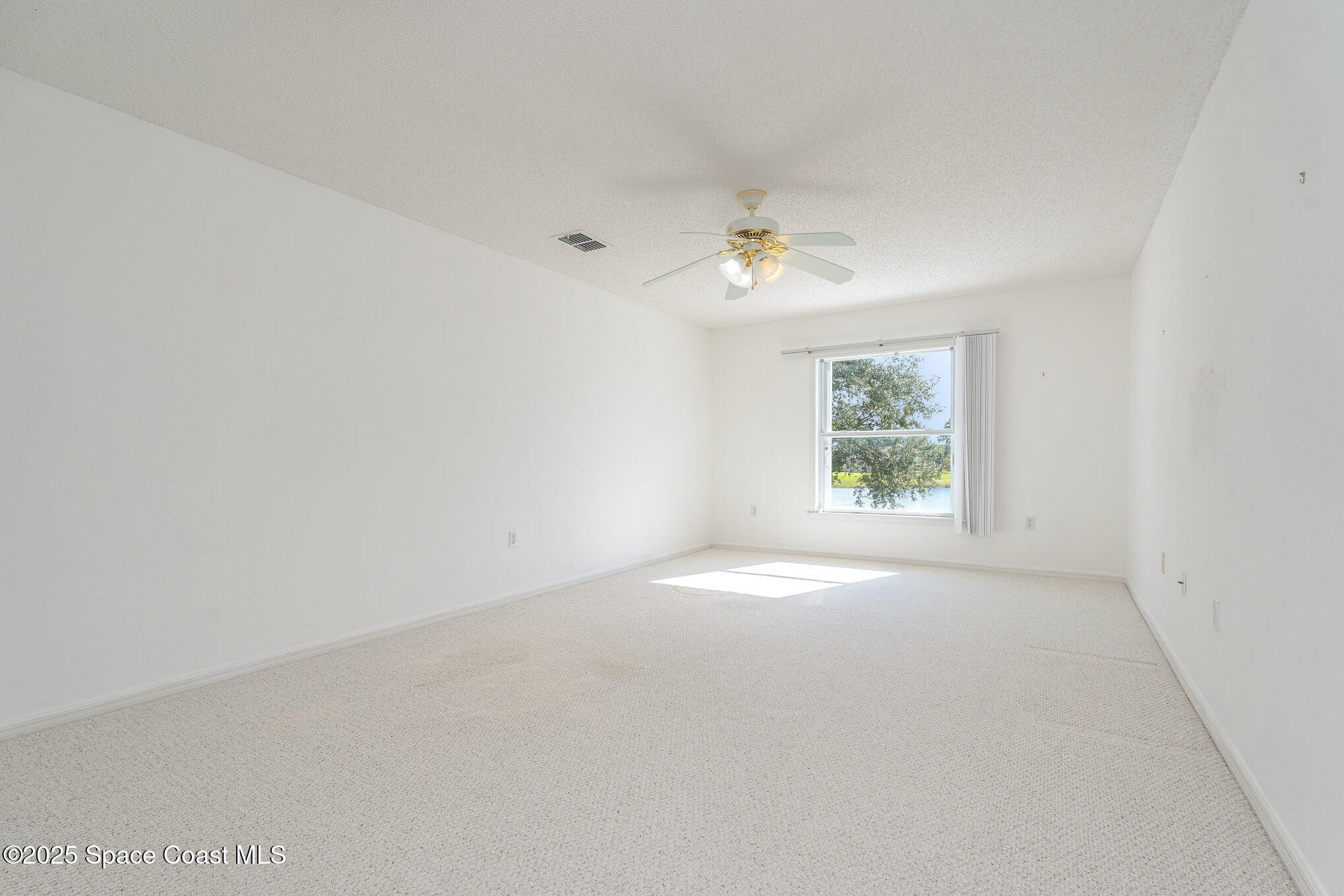 Palm Bay, Florida, 32908, United States, 6 Bedrooms Bedrooms, ,5 BathroomsBathrooms,Residential,For Sale,1995806