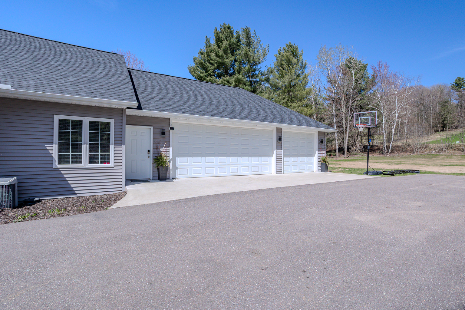 Wausau, Wisconsin, 54403, United States, 4 Bedrooms Bedrooms, ,6 BathroomsBathrooms,Residential,For Sale,1805337