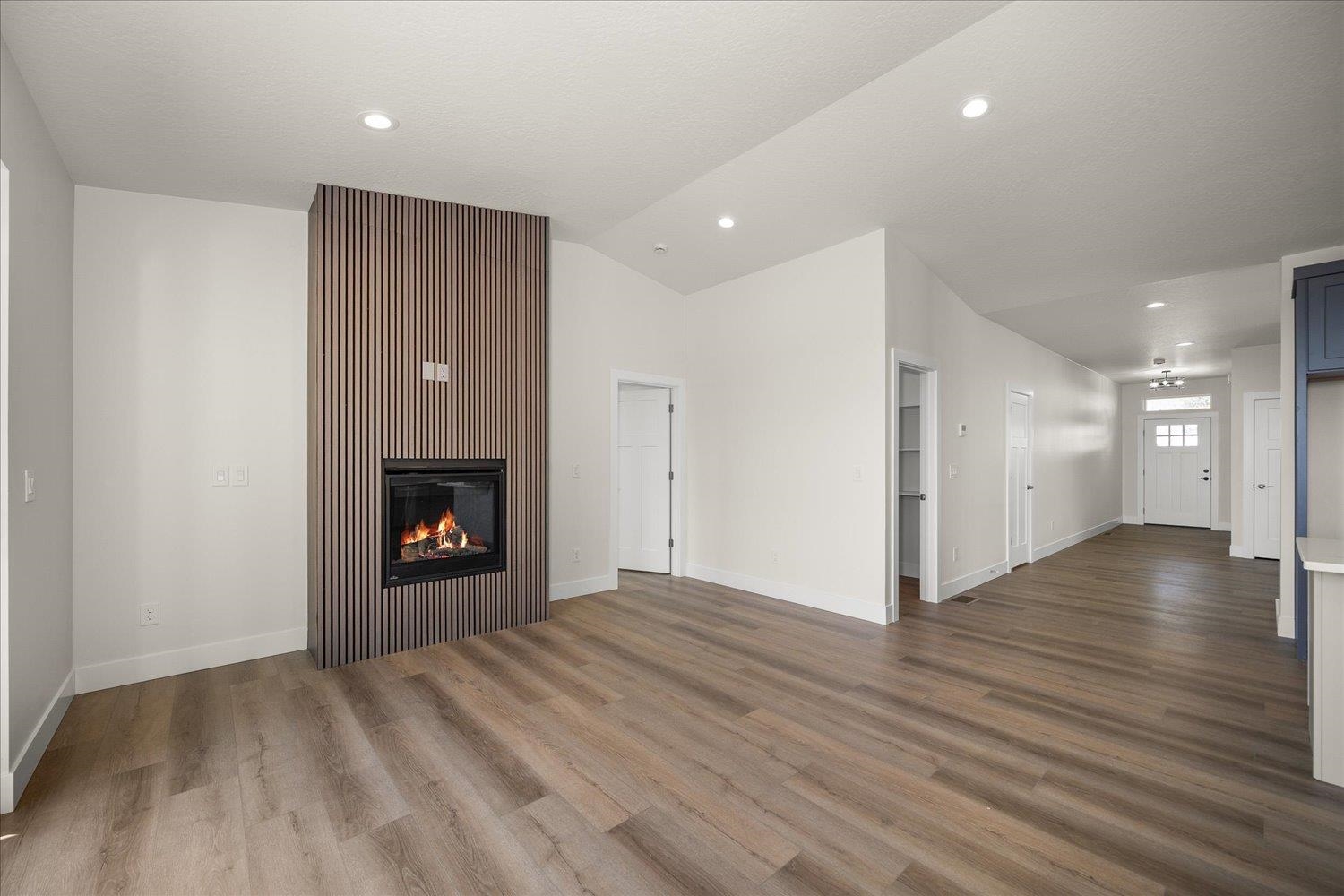 Spokane, Washington, 99208, United States, 4 Bedrooms Bedrooms, ,3 BathroomsBathrooms,Residential,For Sale,1940467