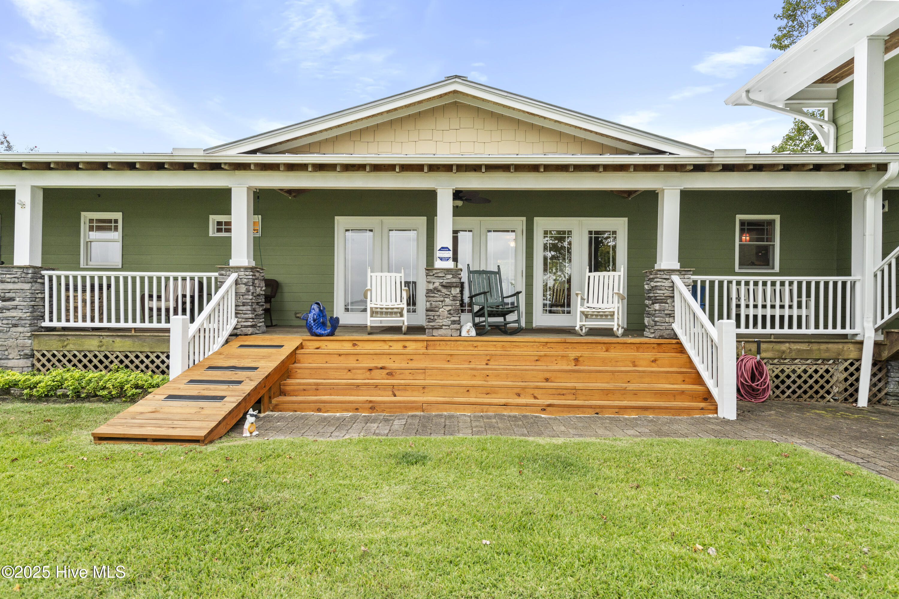 Sneads Ferry, North Carolina, 28460, United States, 4 Bedrooms Bedrooms, ,3 BathroomsBathrooms,Residential,For Sale,1947068