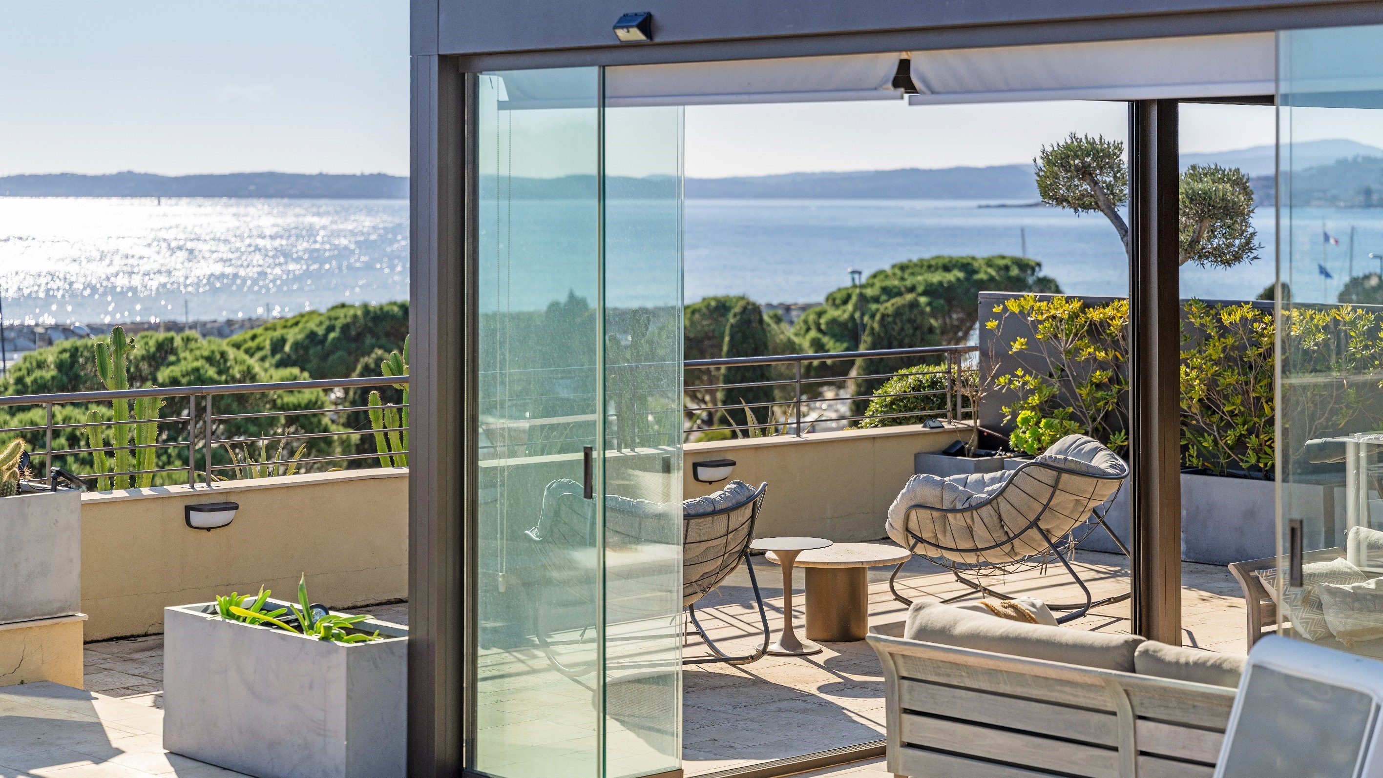  Luxury penthouse with 200 sqm rooftop terrace and sea views in Les Issambres - 物件實景