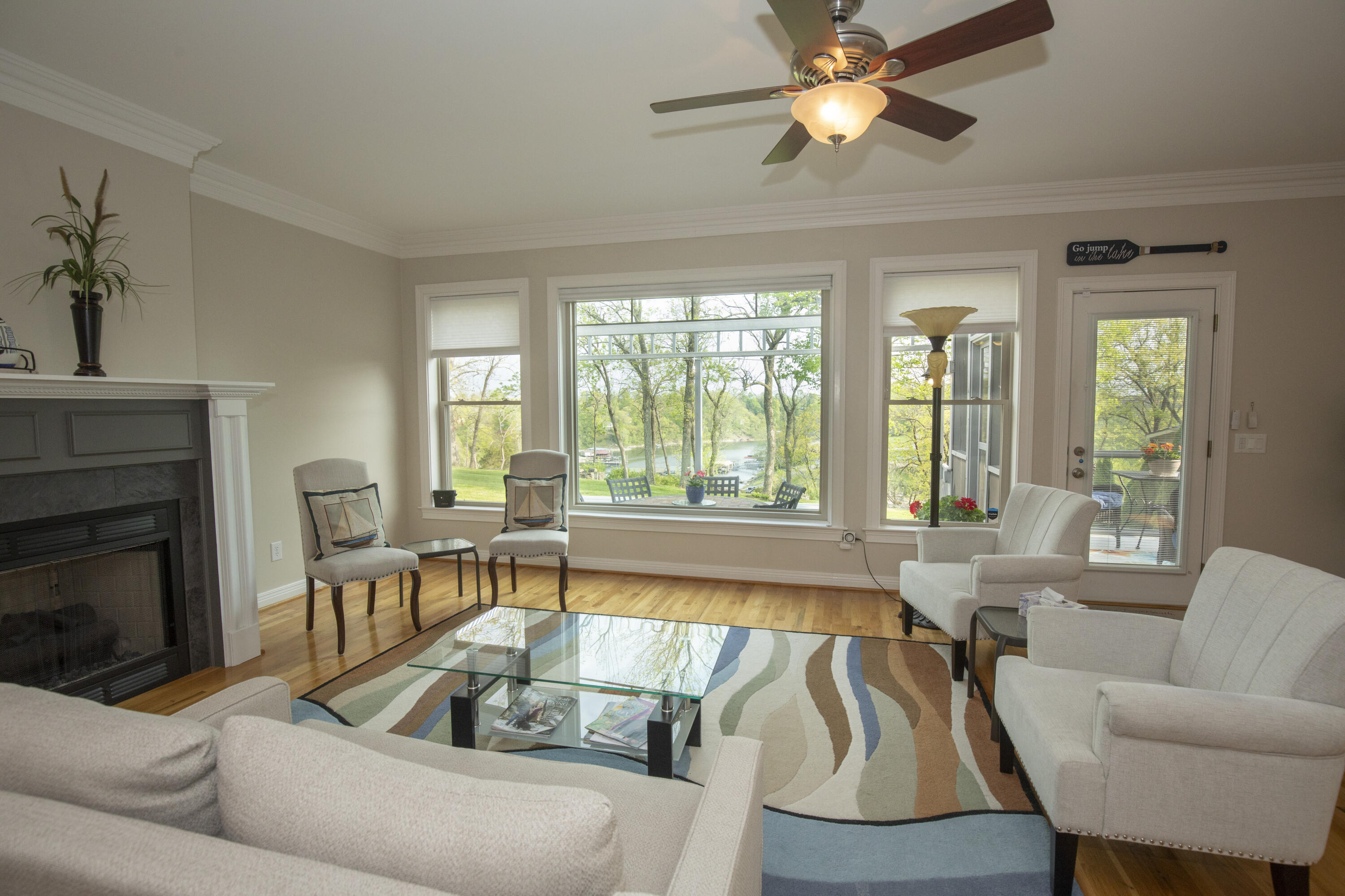 Harrodsburg, Kentucky, 40330, United States, 5 Bedrooms Bedrooms, ,4 BathroomsBathrooms,Residential,For Sale,1826729