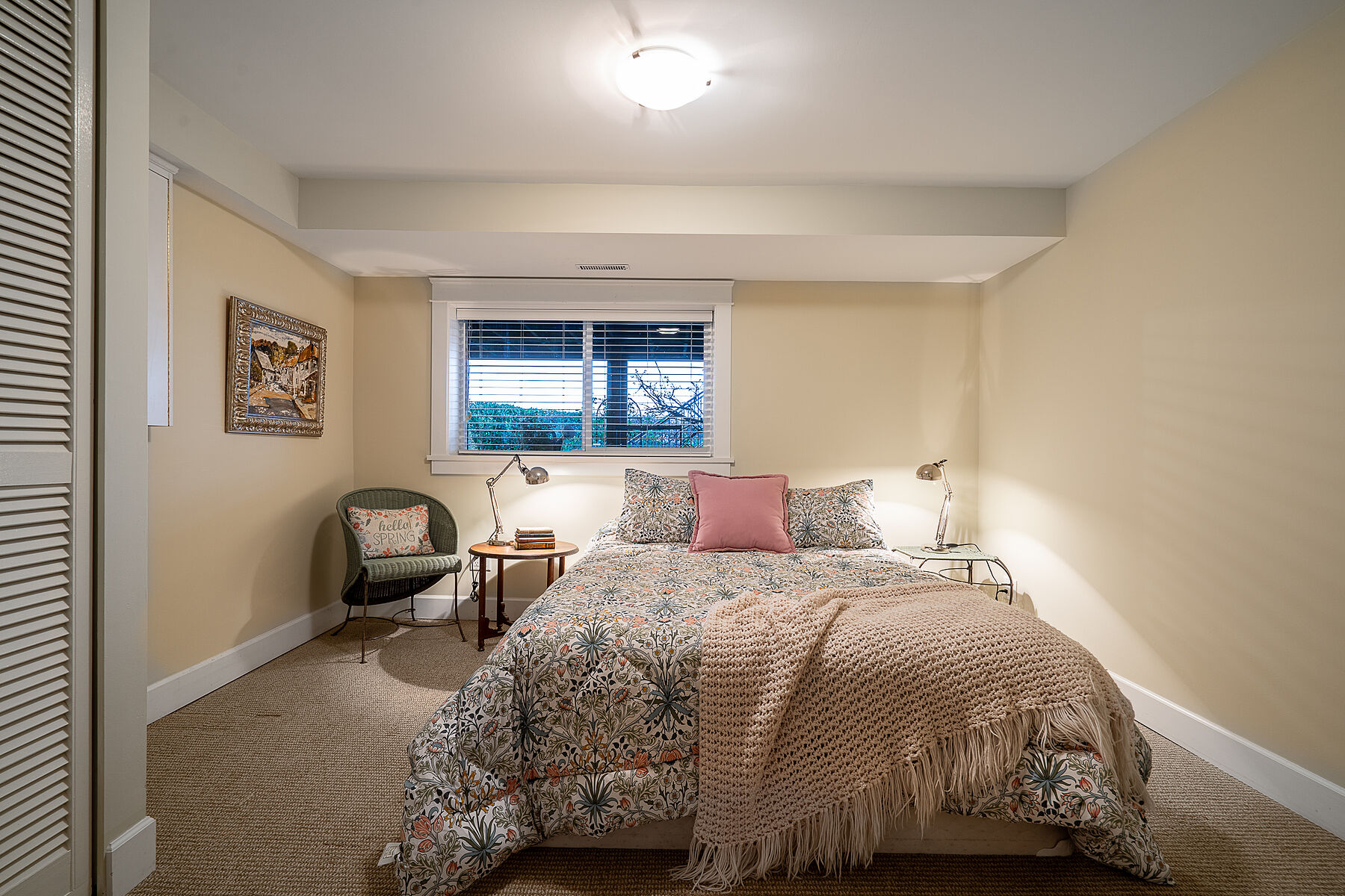  Ideal Dundarave Location - 物件實景