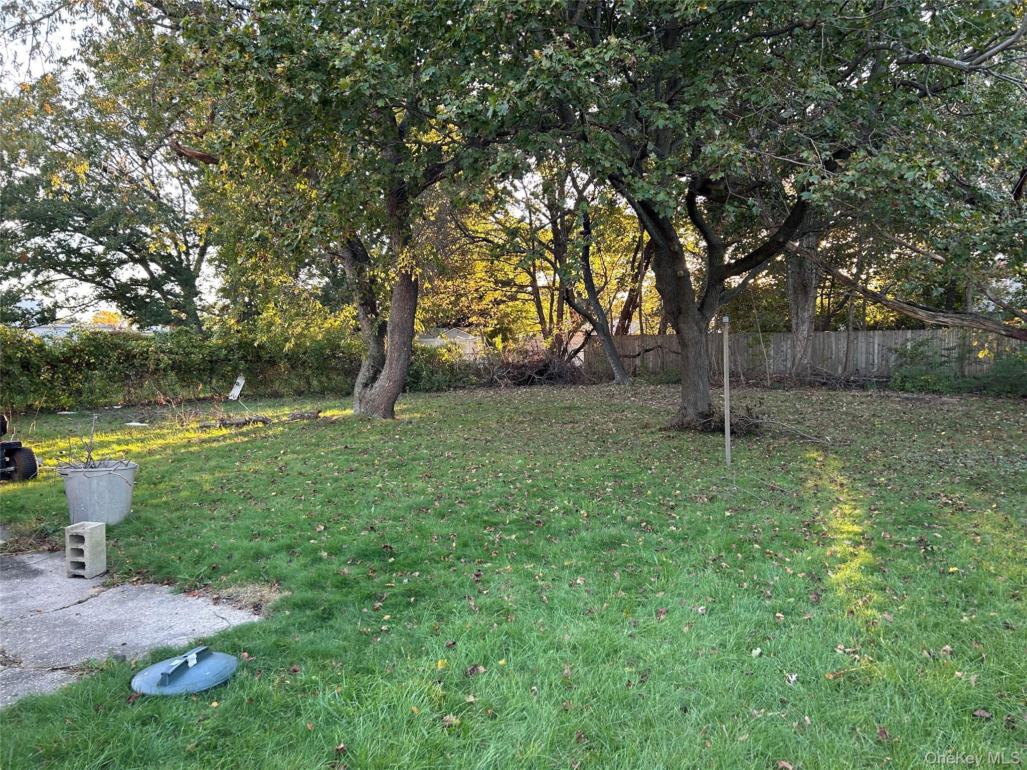  1056 Bay Shore Avenue, Bay Shore, NY, 11706 - 物件實景