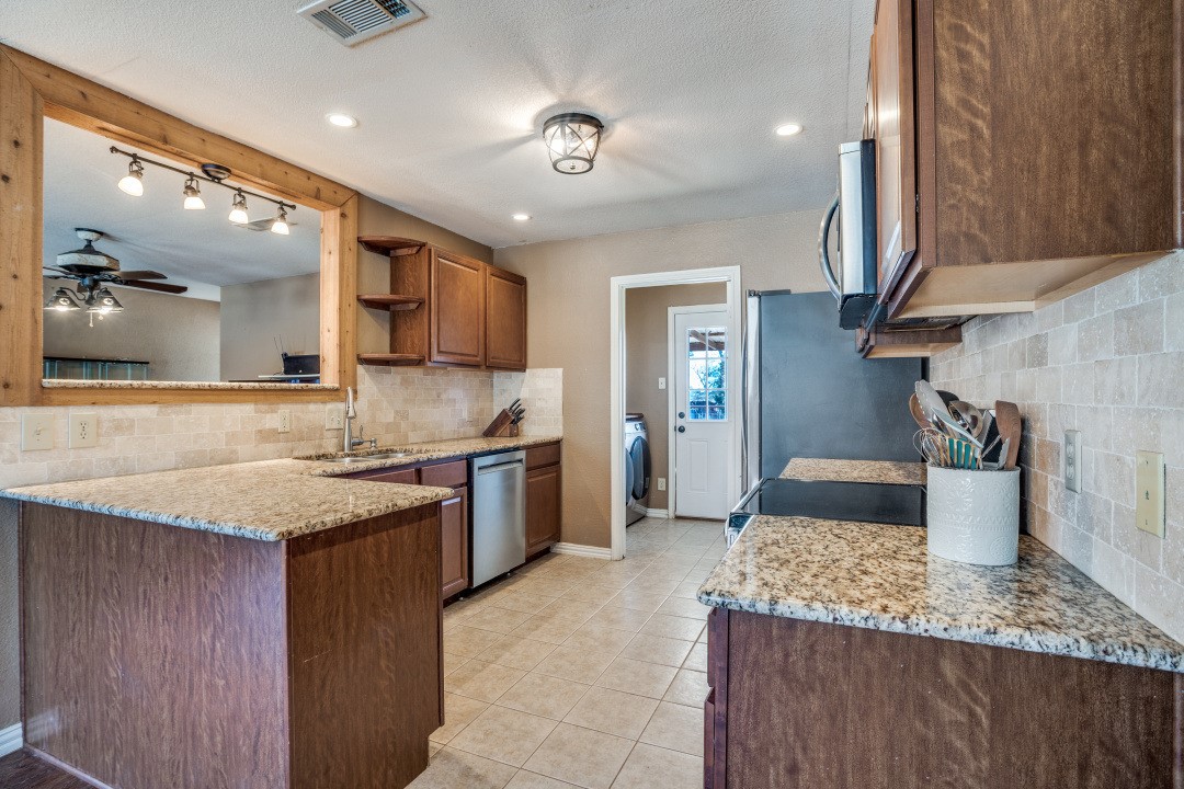 Boyd, Texas, 76023, United States, 3 Bedrooms Bedrooms, ,2 BathroomsBathrooms,Residential,For Sale,1999826