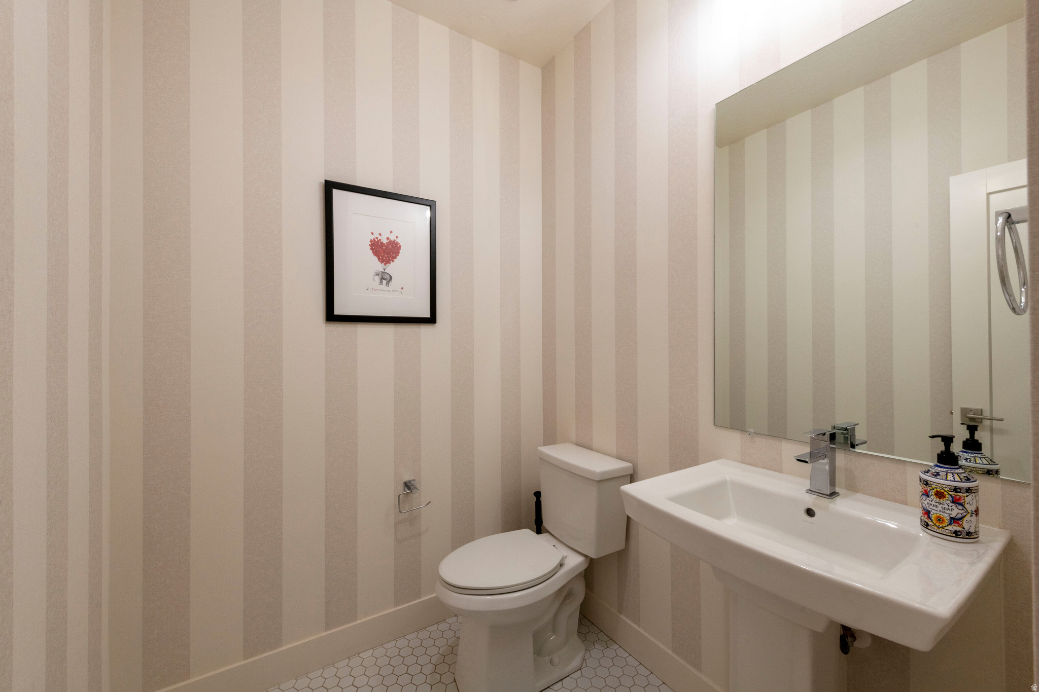 Holladay, Utah, 84117, United States, 4 Bedrooms Bedrooms, ,4 BathroomsBathrooms,Residential,For Sale,1991877