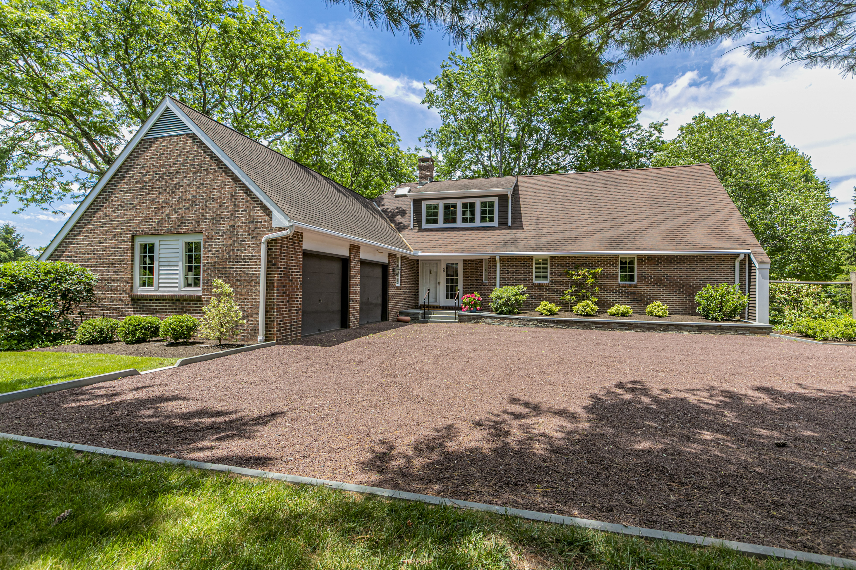  Stand-Out Home in The Glen Features Pastoral Views and Soaring Ceilings - 物件實景