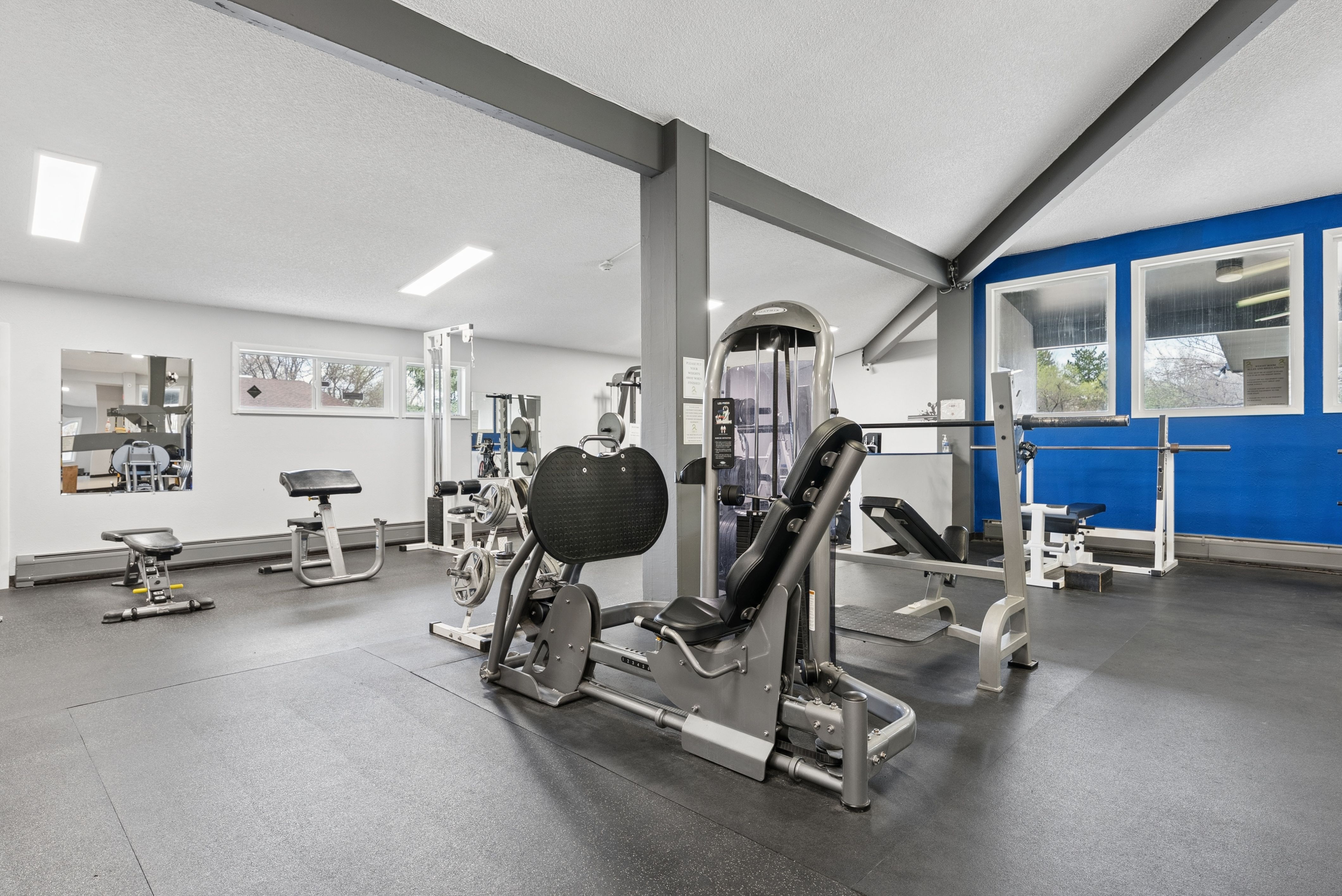  Move-In Ready Condo In Prime Golden Location - 物件實景