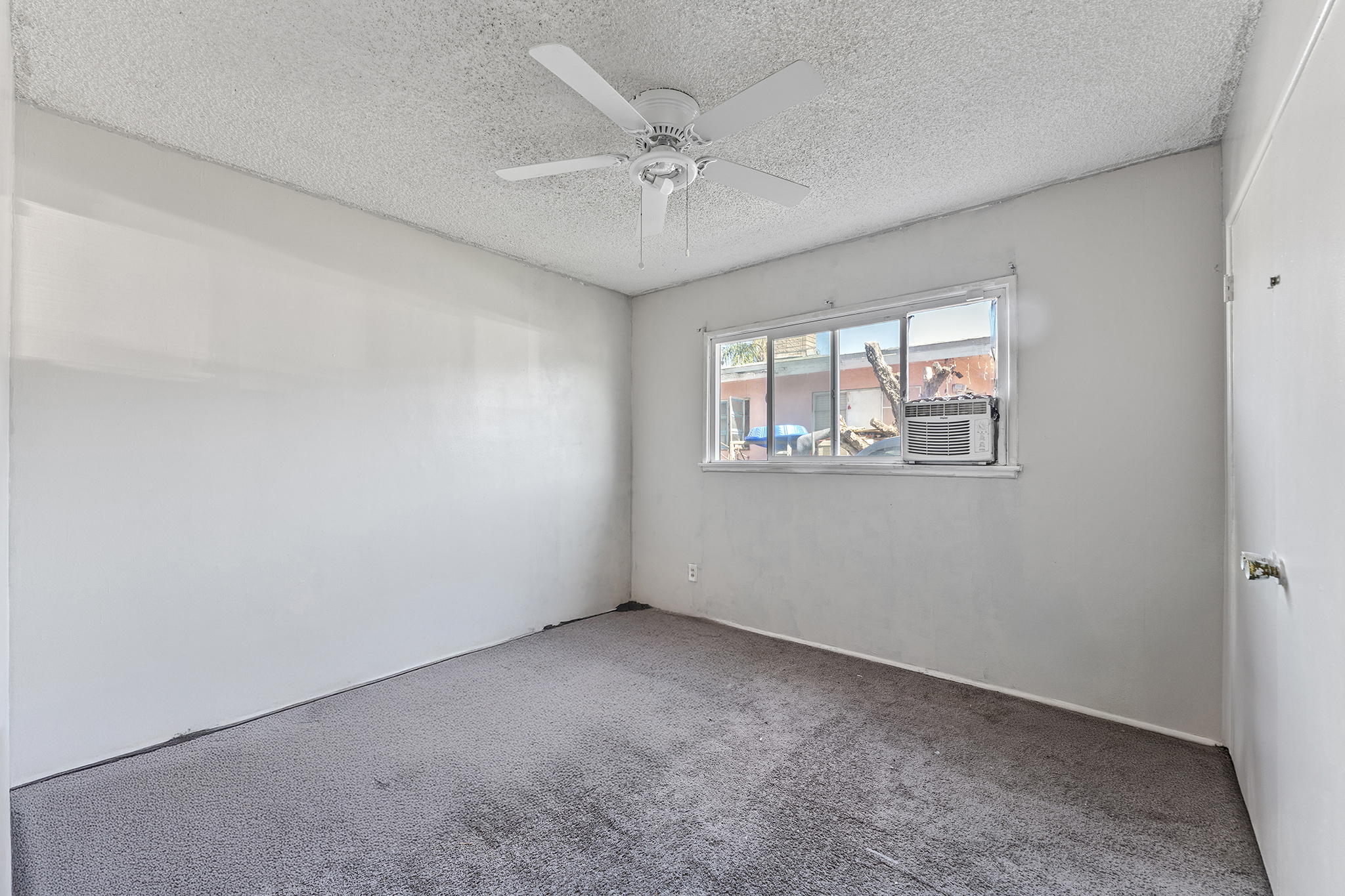 San Bernardino, California, 92404, United States, 4 Bedrooms Bedrooms, ,2 BathroomsBathrooms,Residential,For Sale,1934964