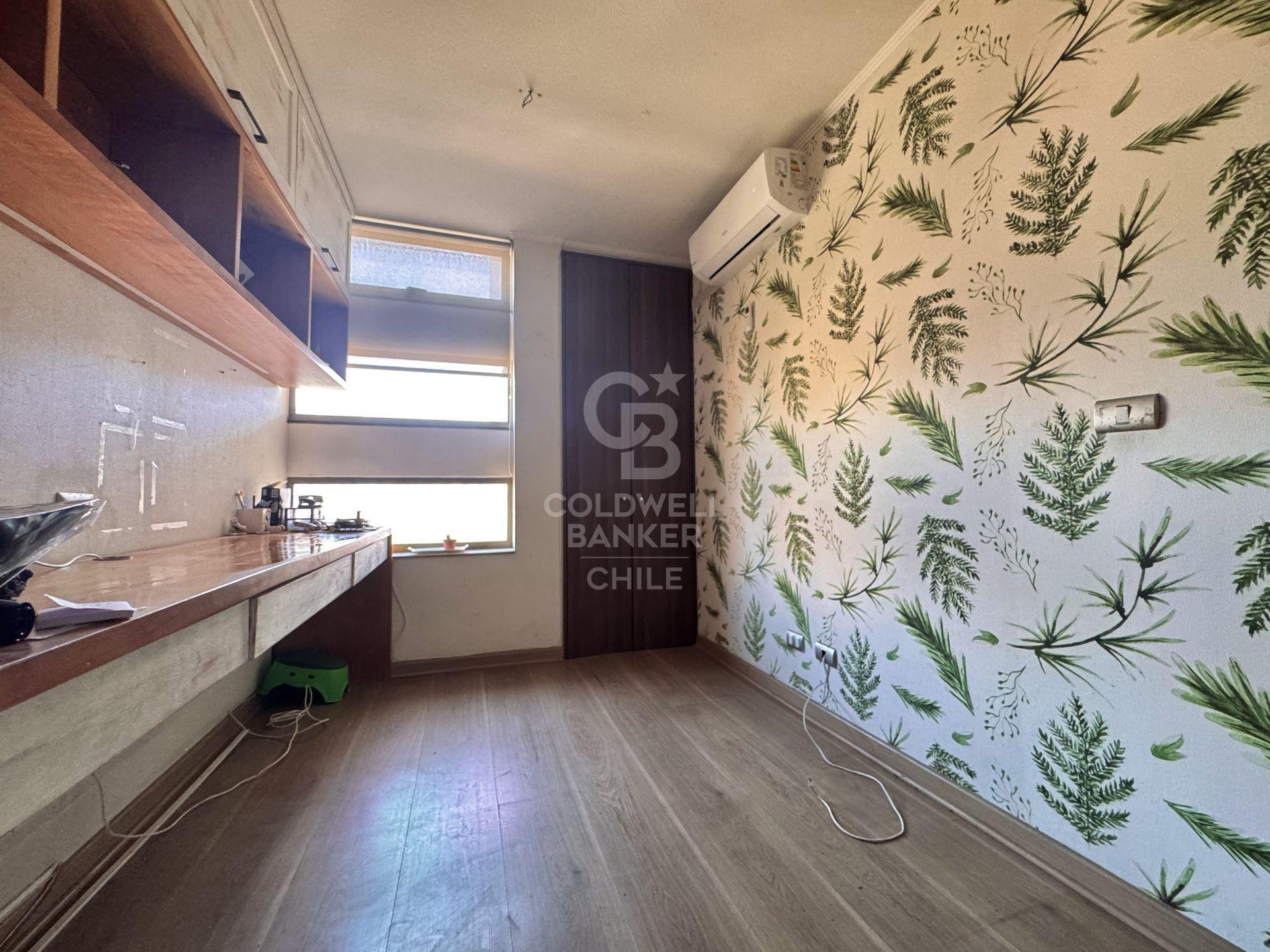 Las Condes, Chile, 4 Bedrooms Bedrooms, ,3 BathroomsBathrooms,Residential,For Sale,1859917