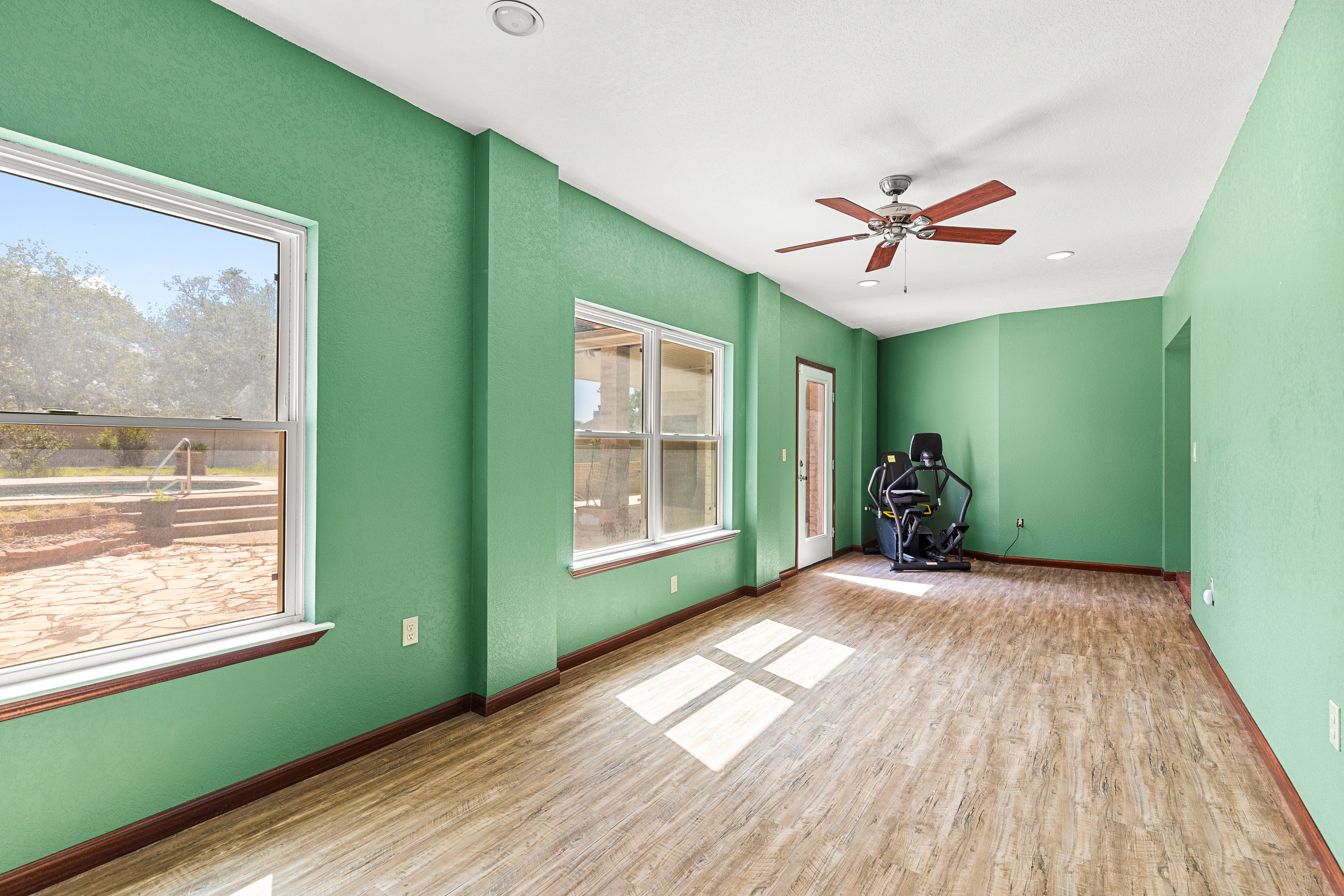 Adkins, Texas, 78101, United States, 4 Bedrooms Bedrooms, ,2 BathroomsBathrooms,Residential,For Sale,1979790