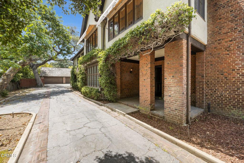 San Marino, California, 91108, United States, 9 Bedrooms Bedrooms, ,5 BathroomsBathrooms,Residential,For Sale,1818772