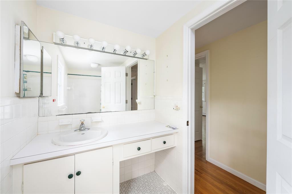 Hopewell Jct, New York, 12533, United States, 4 Bedrooms Bedrooms, ,4 BathroomsBathrooms,Residential,For Sale,1916399