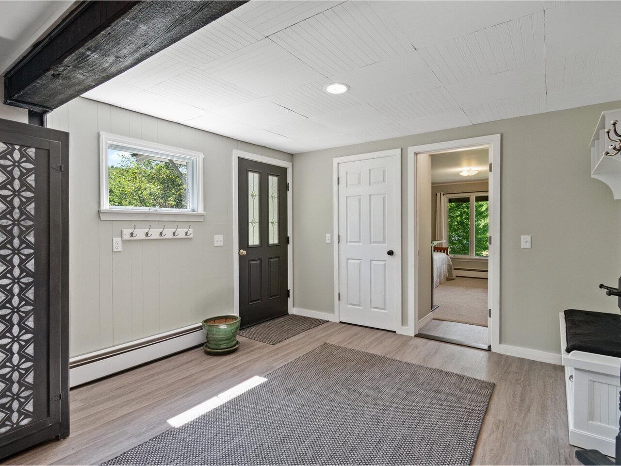 Waterbury, Vermont, 05676, United States, 2 Bedrooms Bedrooms, ,2 BathroomsBathrooms,Residential,For Sale,1938953
