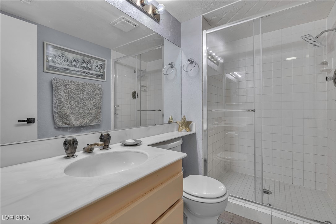Las Vegas, Nevada, 89146, United States, 4 Bedrooms Bedrooms, ,2 BathroomsBathrooms,Residential,For Sale,1901179