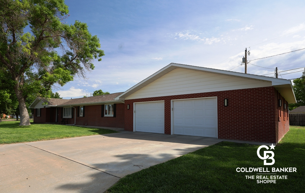 Epperson Dr, Scott City, KS 67871 #1