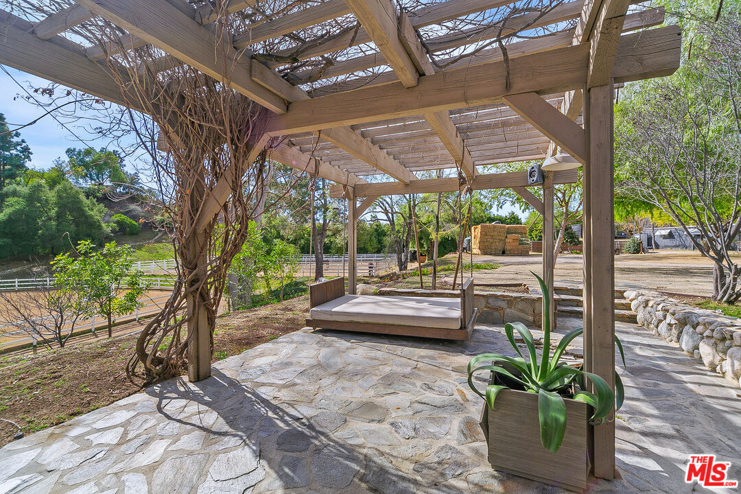 Calabasas, California, 91302, United States, 3 Bedrooms Bedrooms, ,2 BathroomsBathrooms,Residential,For Sale,1723181