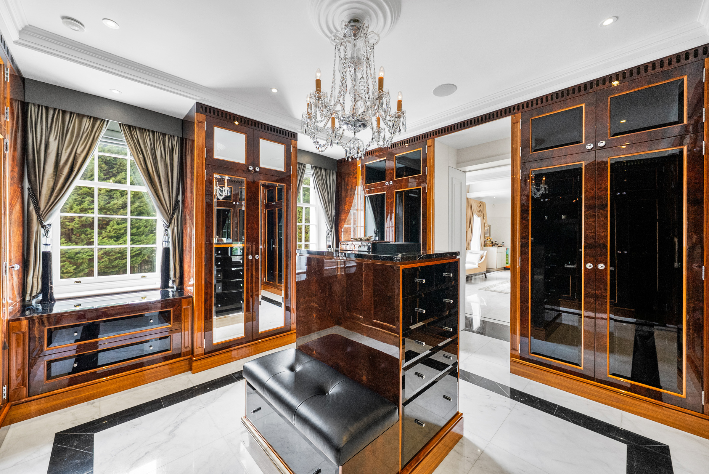  A Magnificent Eight-Bedroom Mansion in Wentworth Estate - 物件實景