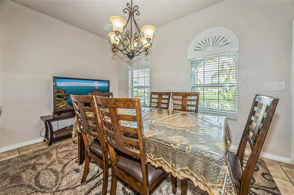 Plant City, Florida, 33566, United States, 5 Bedrooms Bedrooms, ,4 BathroomsBathrooms,Residential,For Sale,1848663