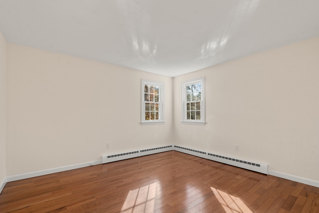 Mattapoisett, Massachusetts, 02739, United States, 3 Bedrooms Bedrooms, ,2 BathroomsBathrooms,Residential,For Sale,1987797