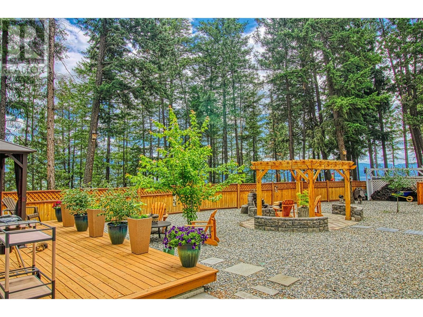 KELOWNA, British Columbia, V1Z 3W4, CA, 5 Bedrooms Bedrooms, ,3 BathroomsBathrooms,Residential,For Sale,1876914