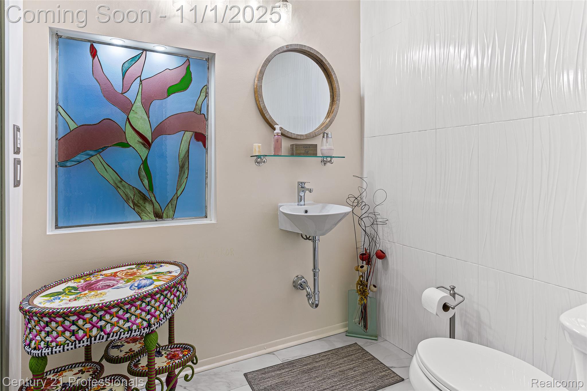 FarmingtonHills, Michigan, 48331, United States, 3 Bedrooms Bedrooms, ,3 BathroomsBathrooms,Residential,For Sale,1983371