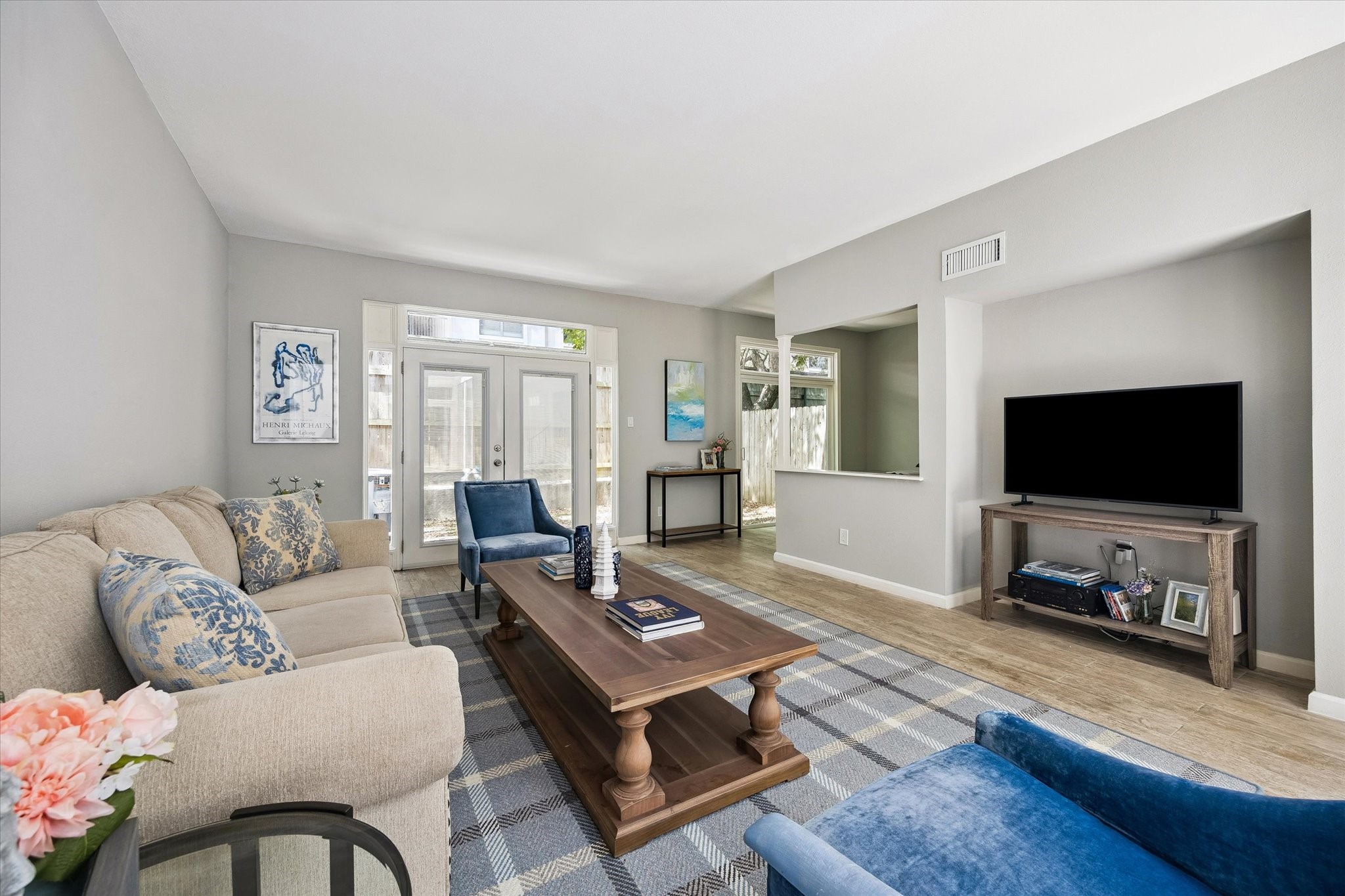  7483 Brompton Street - 物件實景