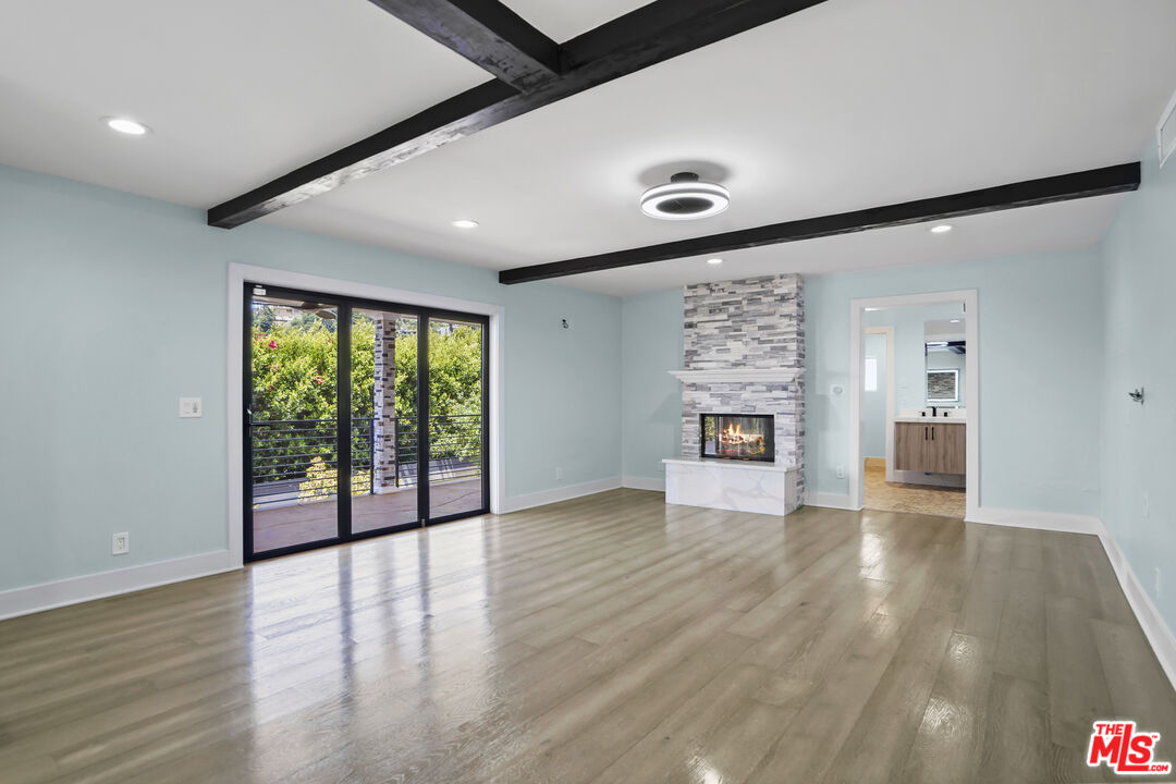 Los Angeles, California, 90068, United States, 3 Bedrooms Bedrooms, ,2 BathroomsBathrooms,Residential,For Sale,1911201