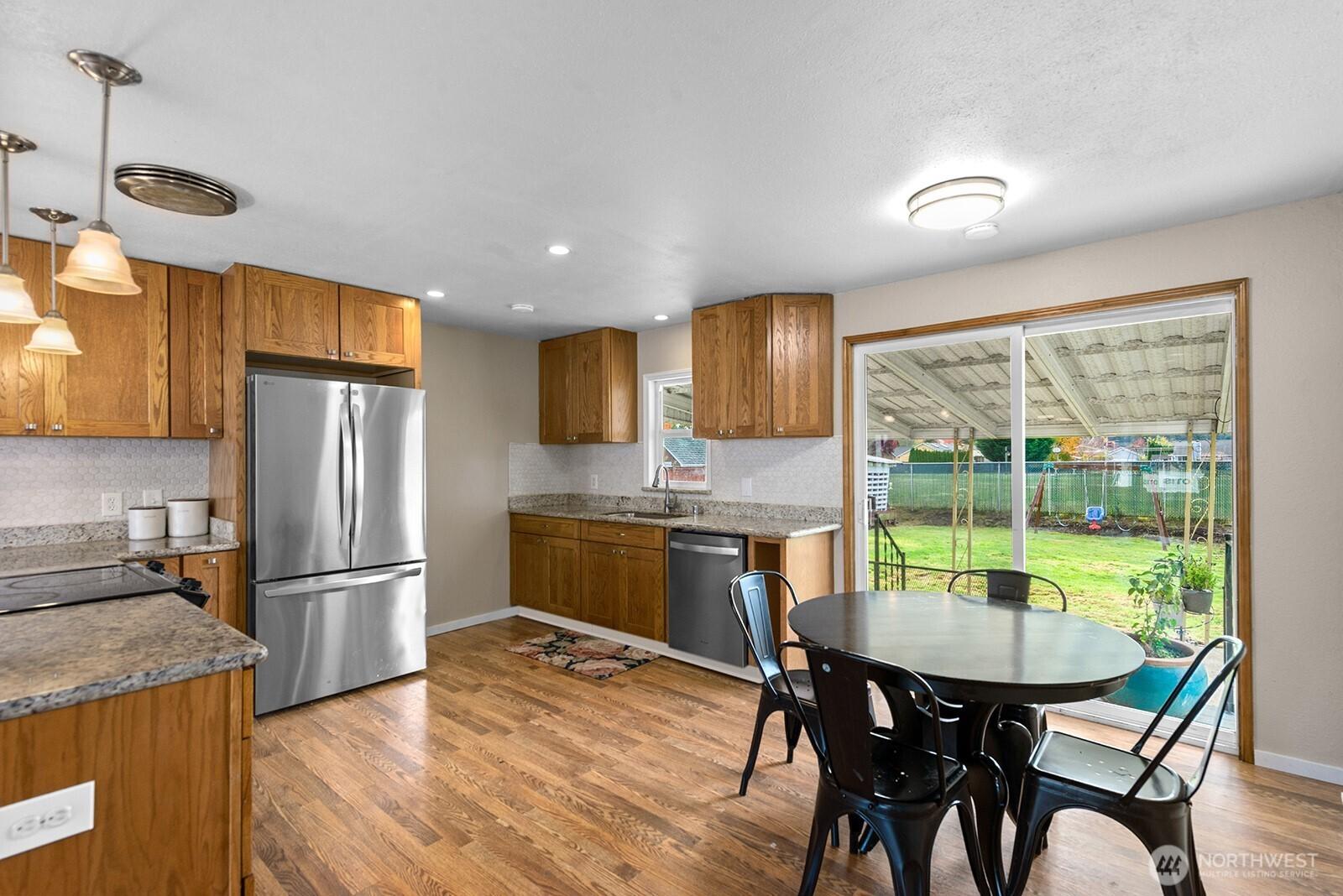 MARYSVILLE, Washington, 98271, United States, 3 Bedrooms Bedrooms, ,1 BathroomBathrooms,Residential,For Sale,1989139