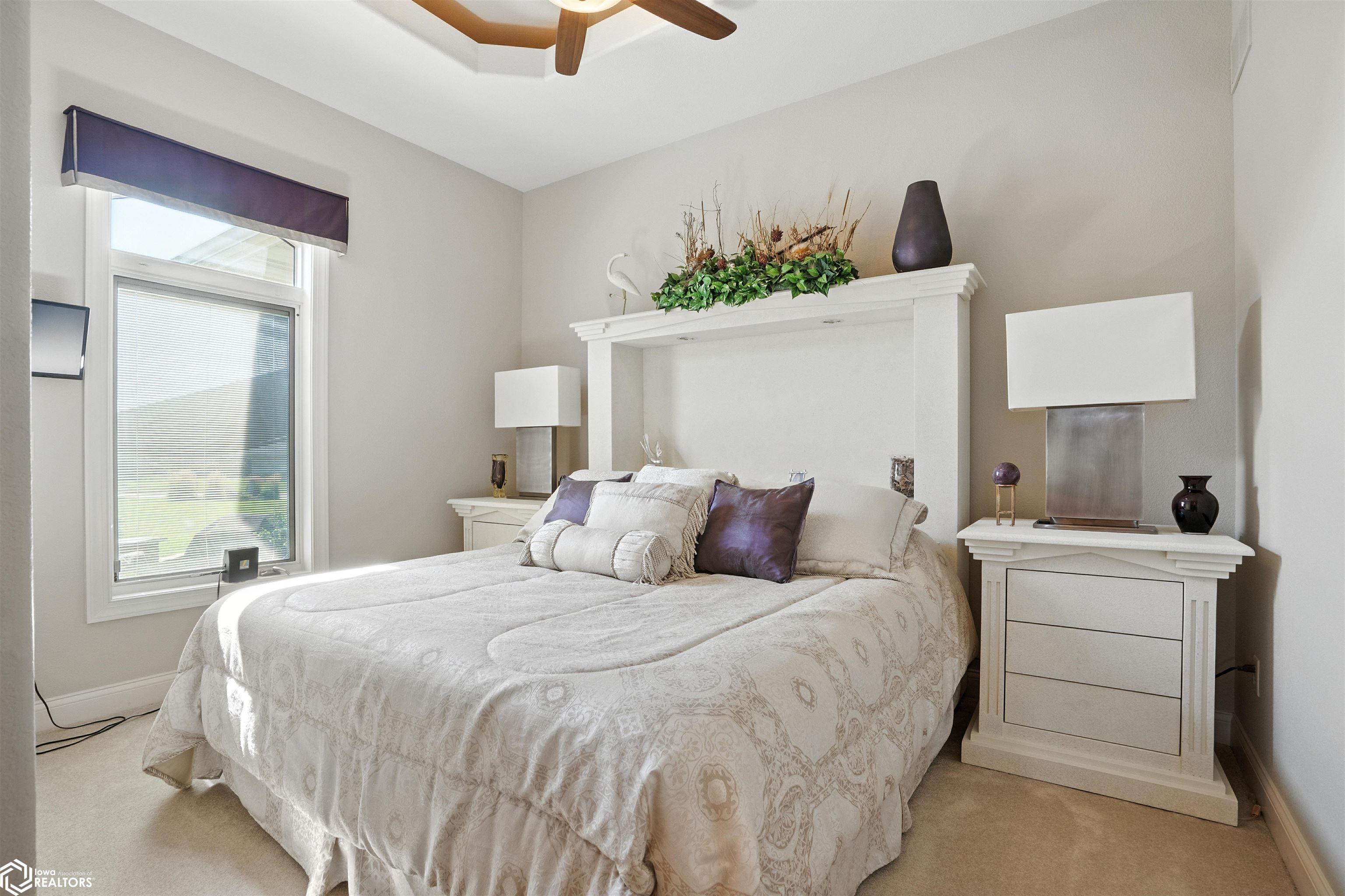 Burlington, Iowa, 52601, United States, 4 Bedrooms Bedrooms, ,5 BathroomsBathrooms,Residential,For Sale,1975547