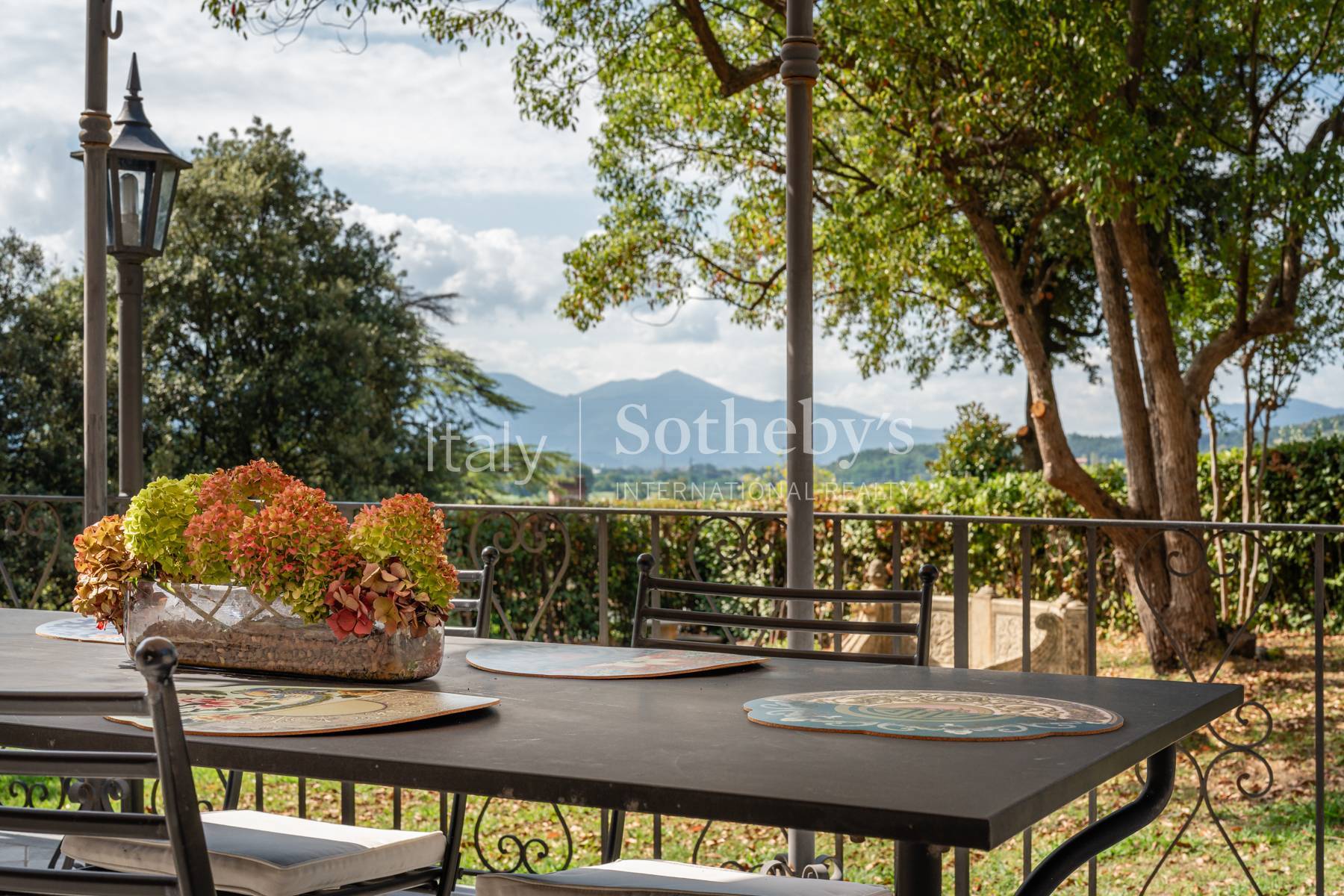  Refined Art Nouveau villa on the rolling hills of Lucca - 物件實景