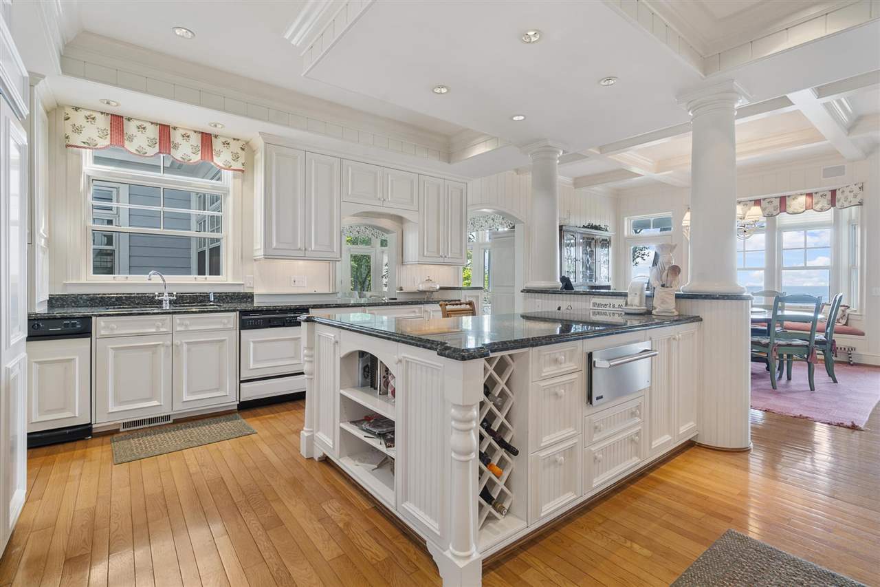 Harbor Springs, Michigan, 49740, United States, 7 Bedrooms Bedrooms, ,8 BathroomsBathrooms,Residential,For Sale,2000419