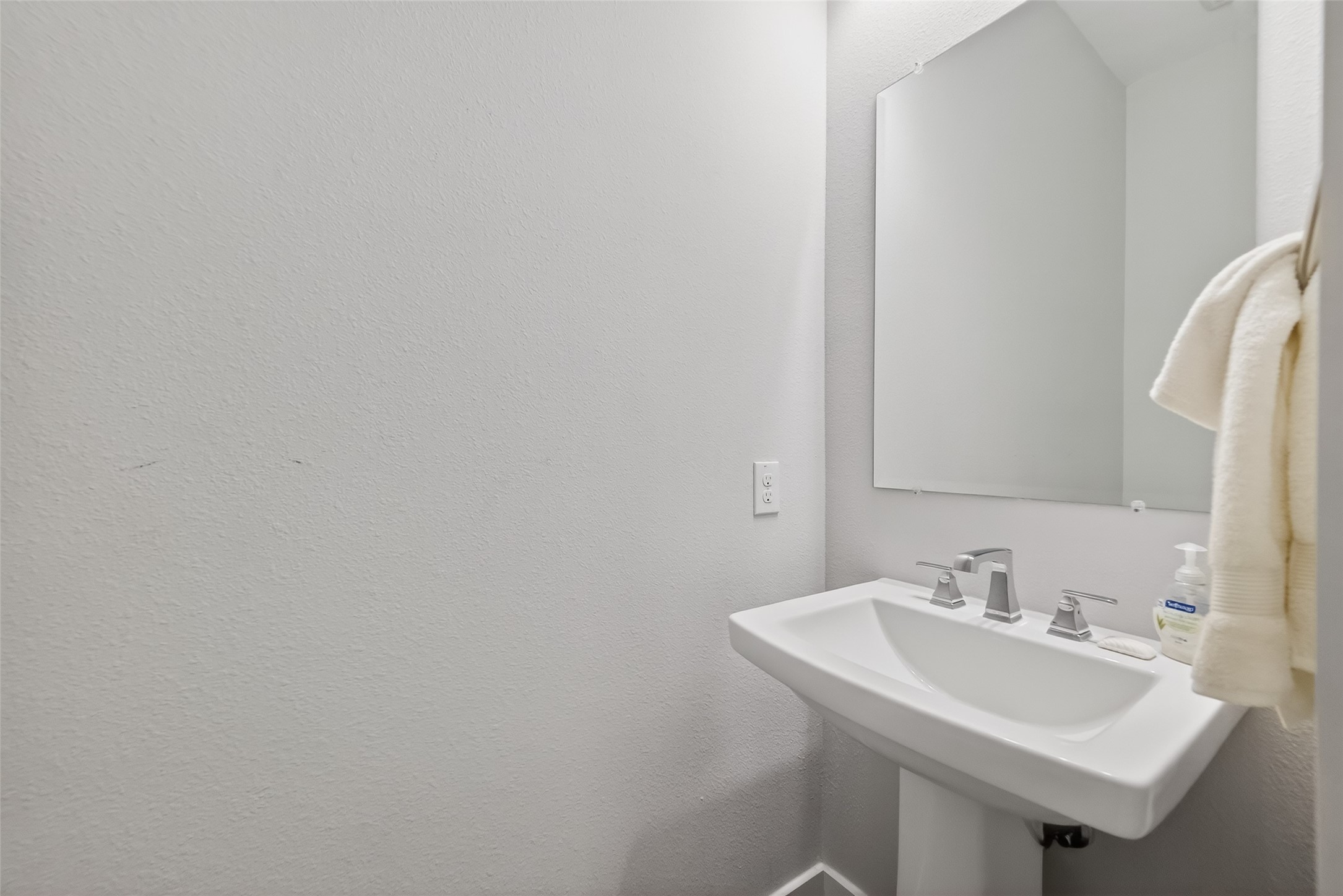  3415 Mckinney Ridge Drive - 物件實景