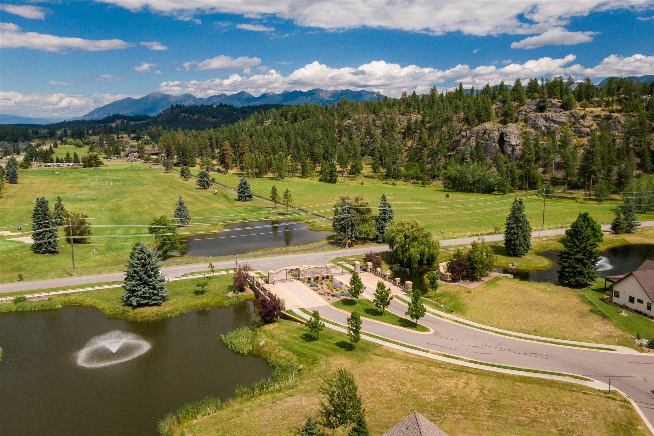  1001 Lake Pointe Drive - 物件實景