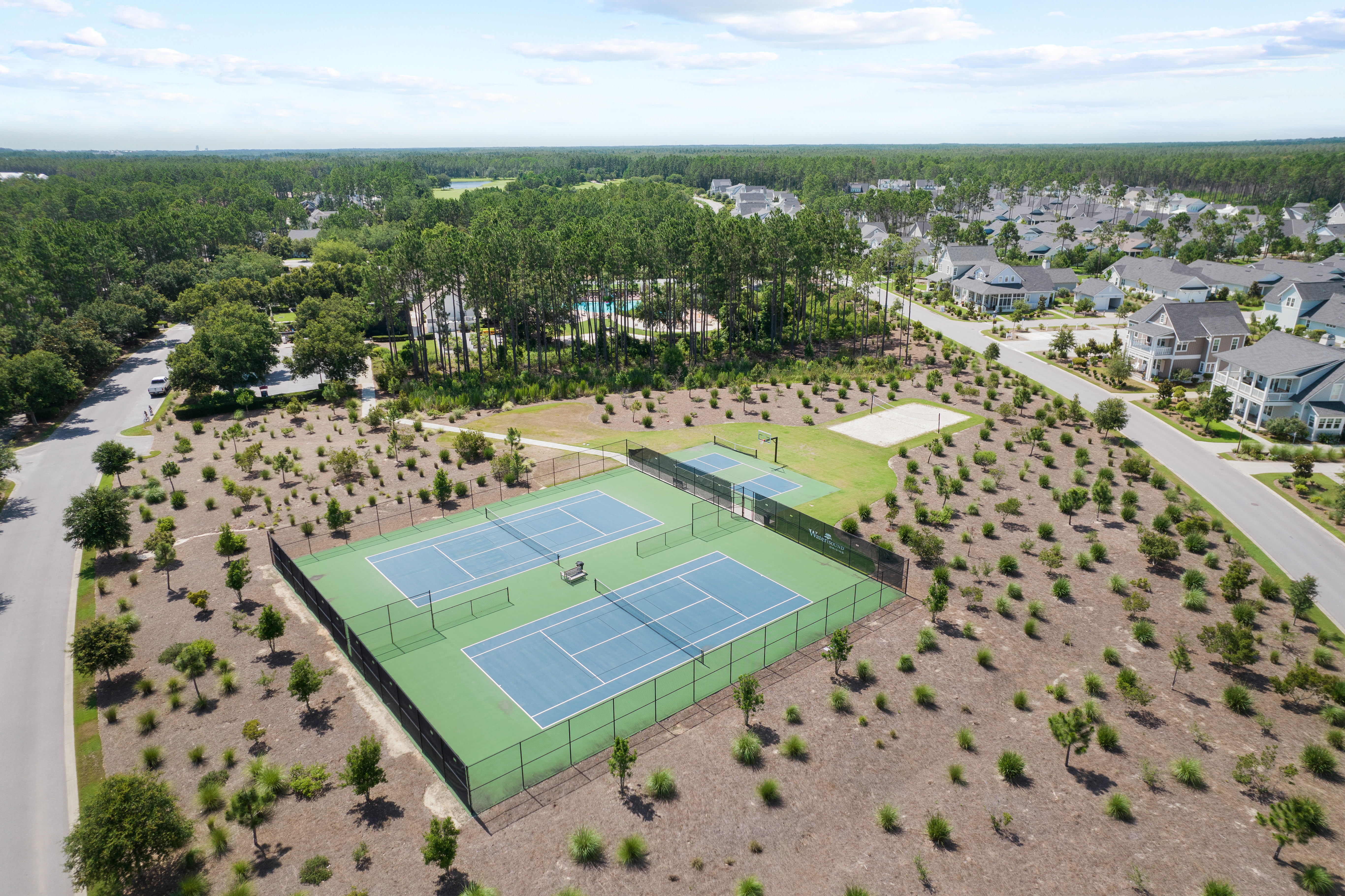  Custom Home Backing To State Forest And Coastal Dune Lake - 物件實景