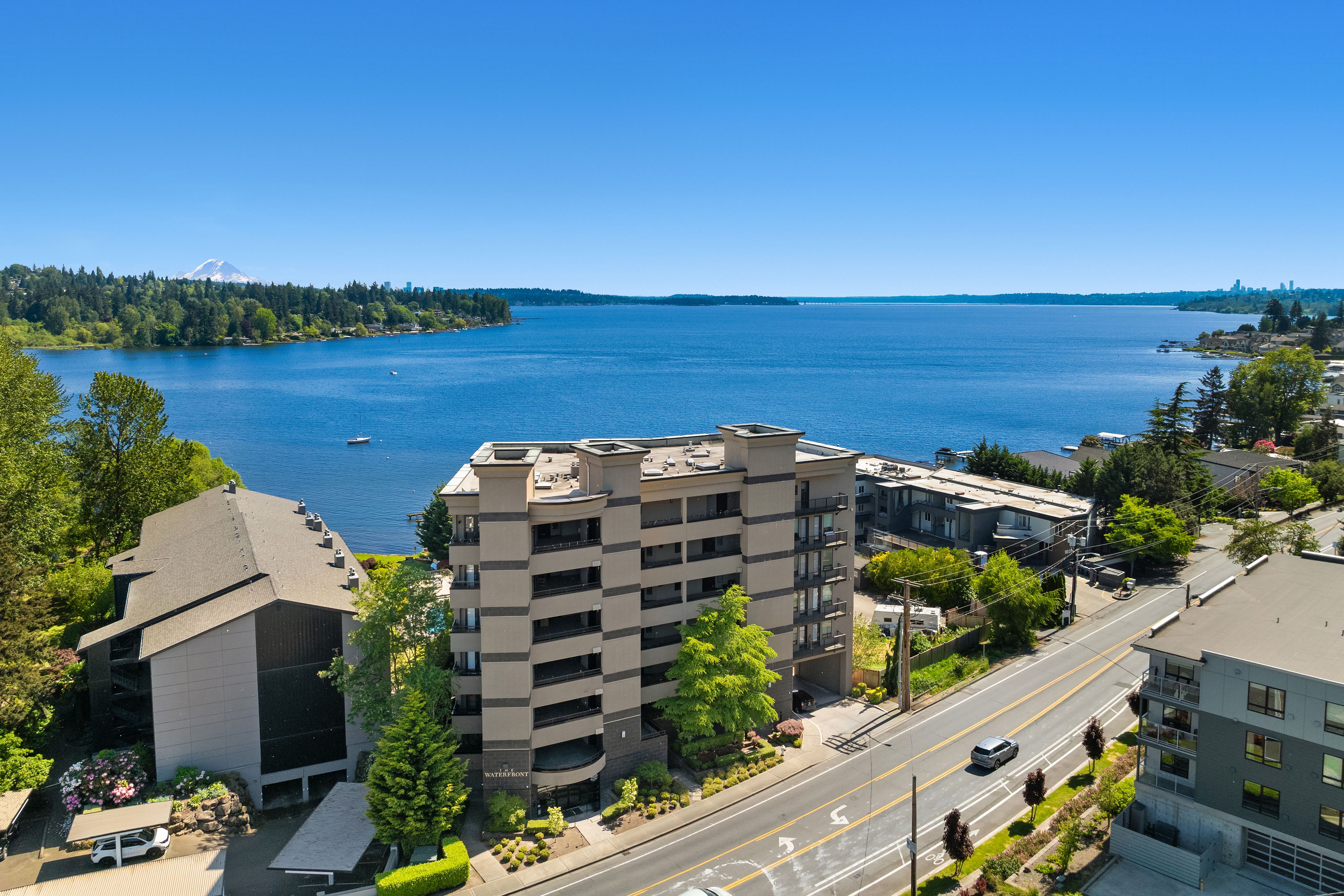  9123 NE Juanita Dr Unit #205, Kirkland, WA 98034 - 物件實景